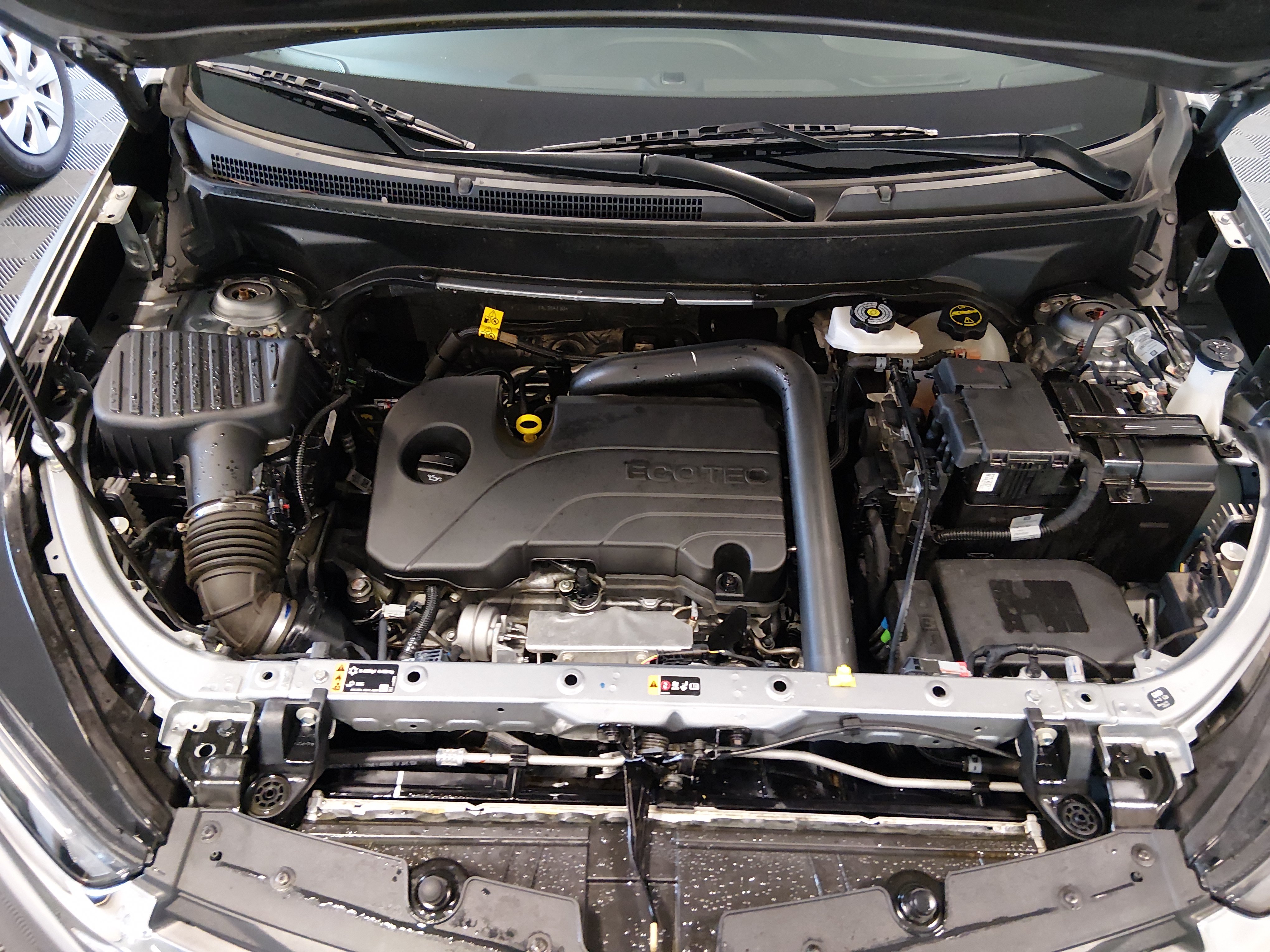2024 Chevrolet Equinox LT - Photo 9