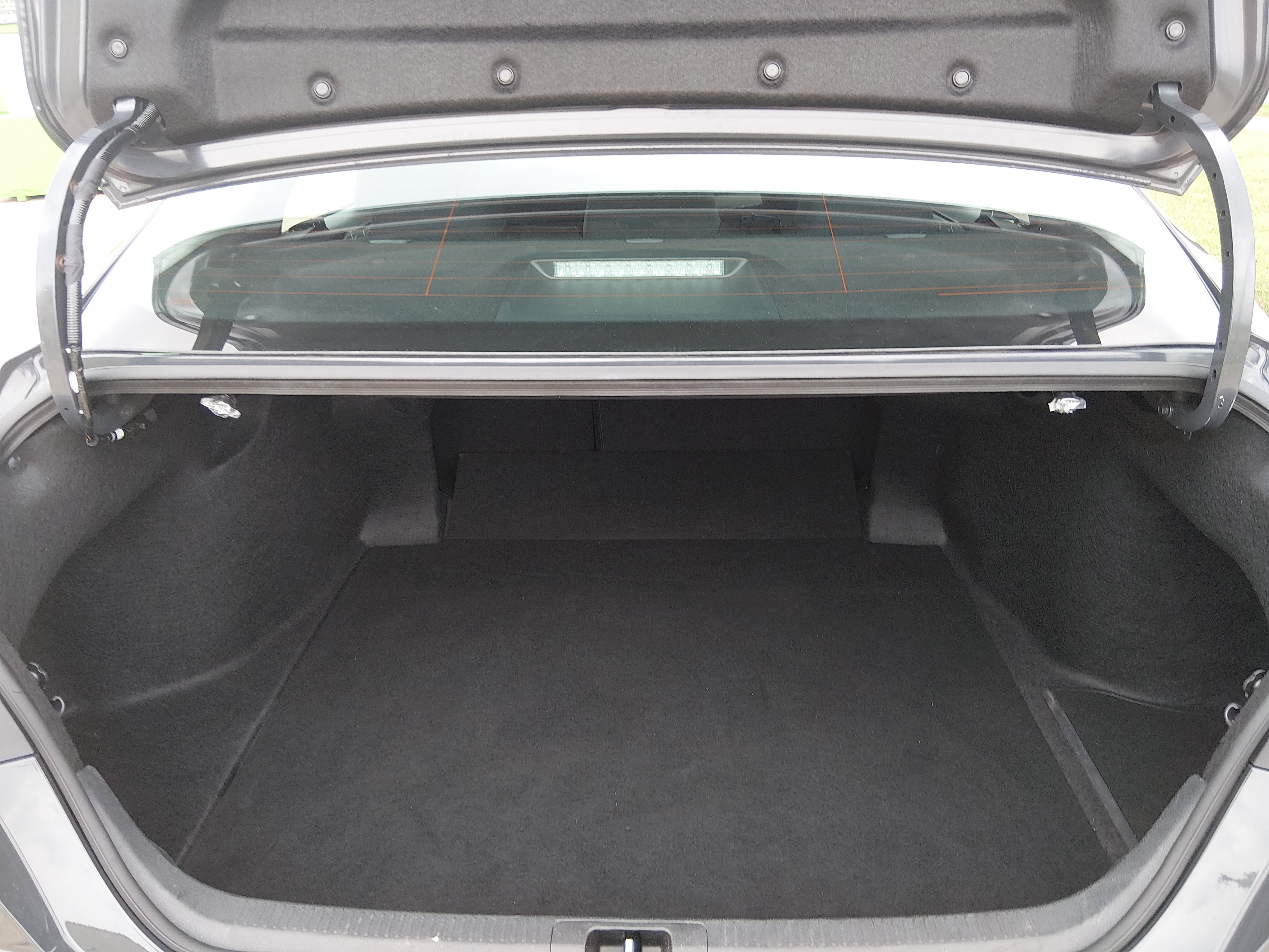 2025 Toyota Camry LE - Photo 11