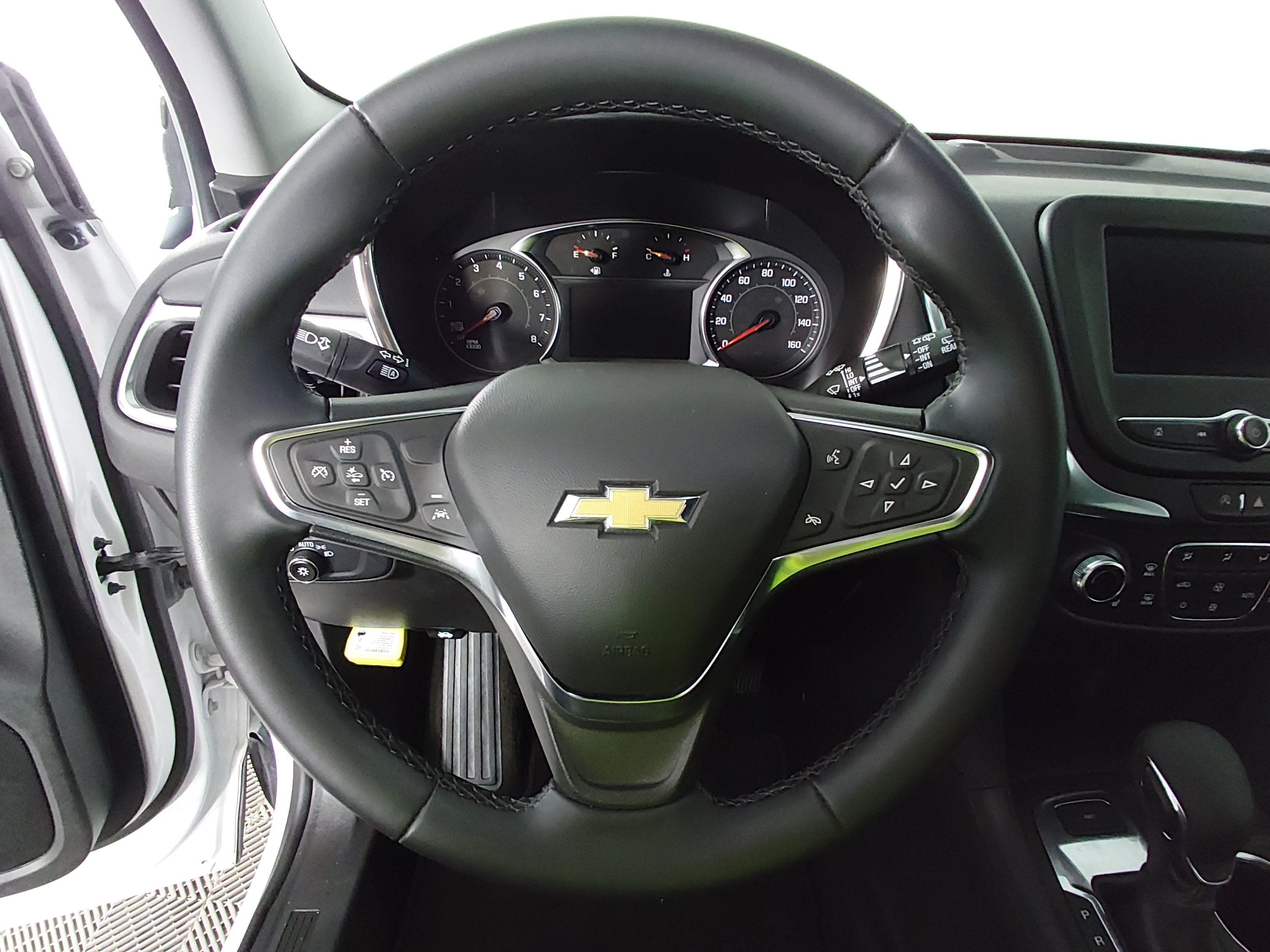 2024 Chevrolet Equinox LT - Photo 12