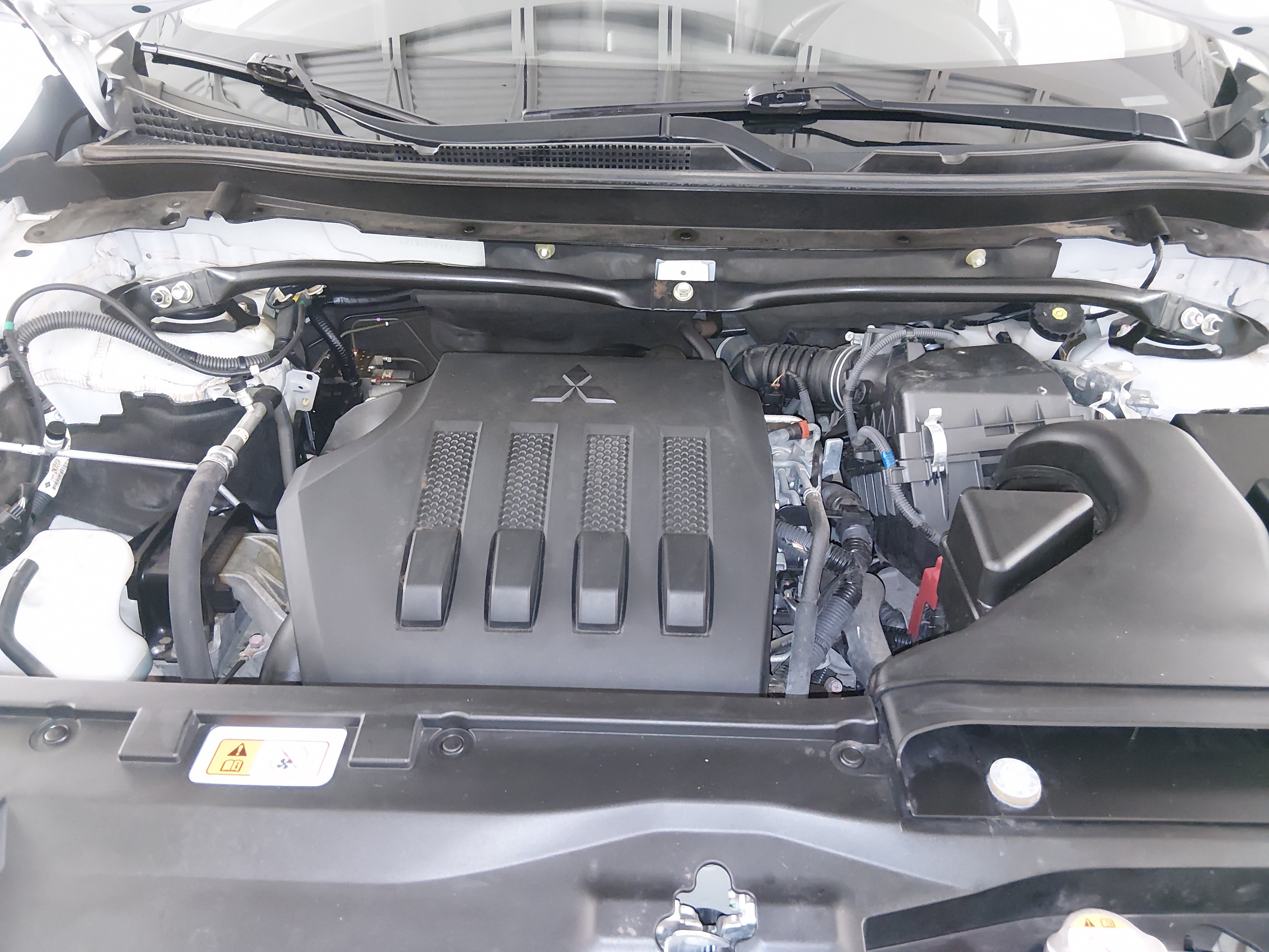 2024 Mitsubishi Eclipse Cross SE - Photo 9