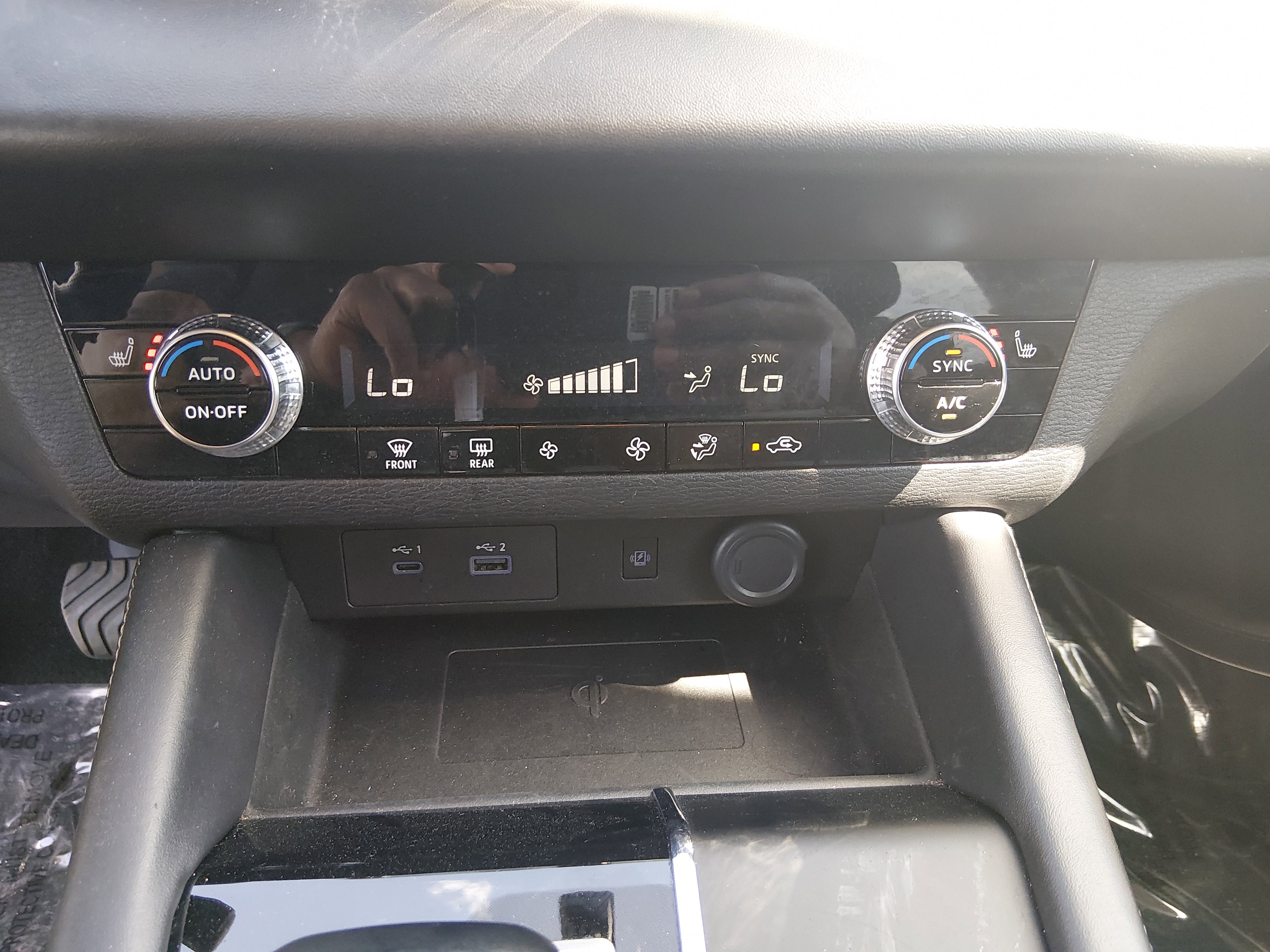 2024 Mitsubishi Outlander SE - Photo 18
