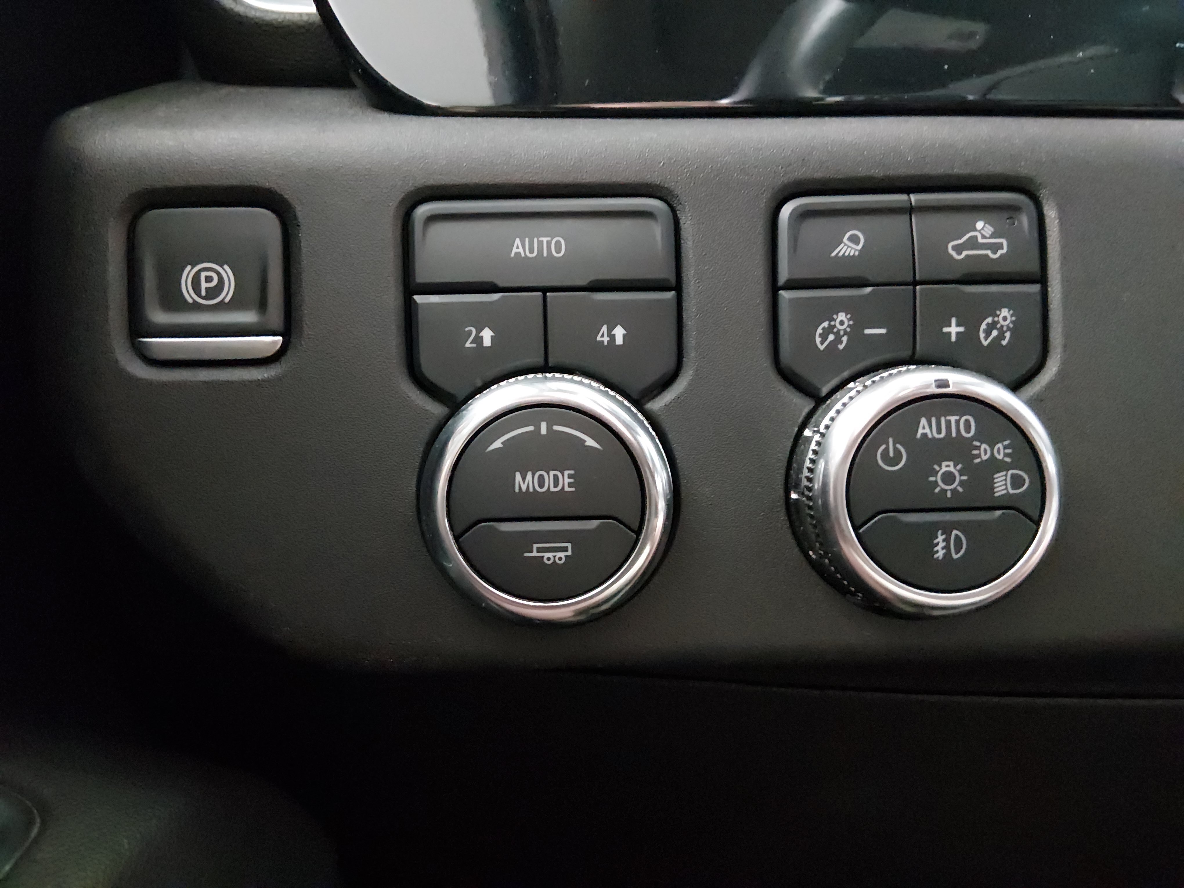 2025 GMC Sierra 1500 SLT - Photo 13