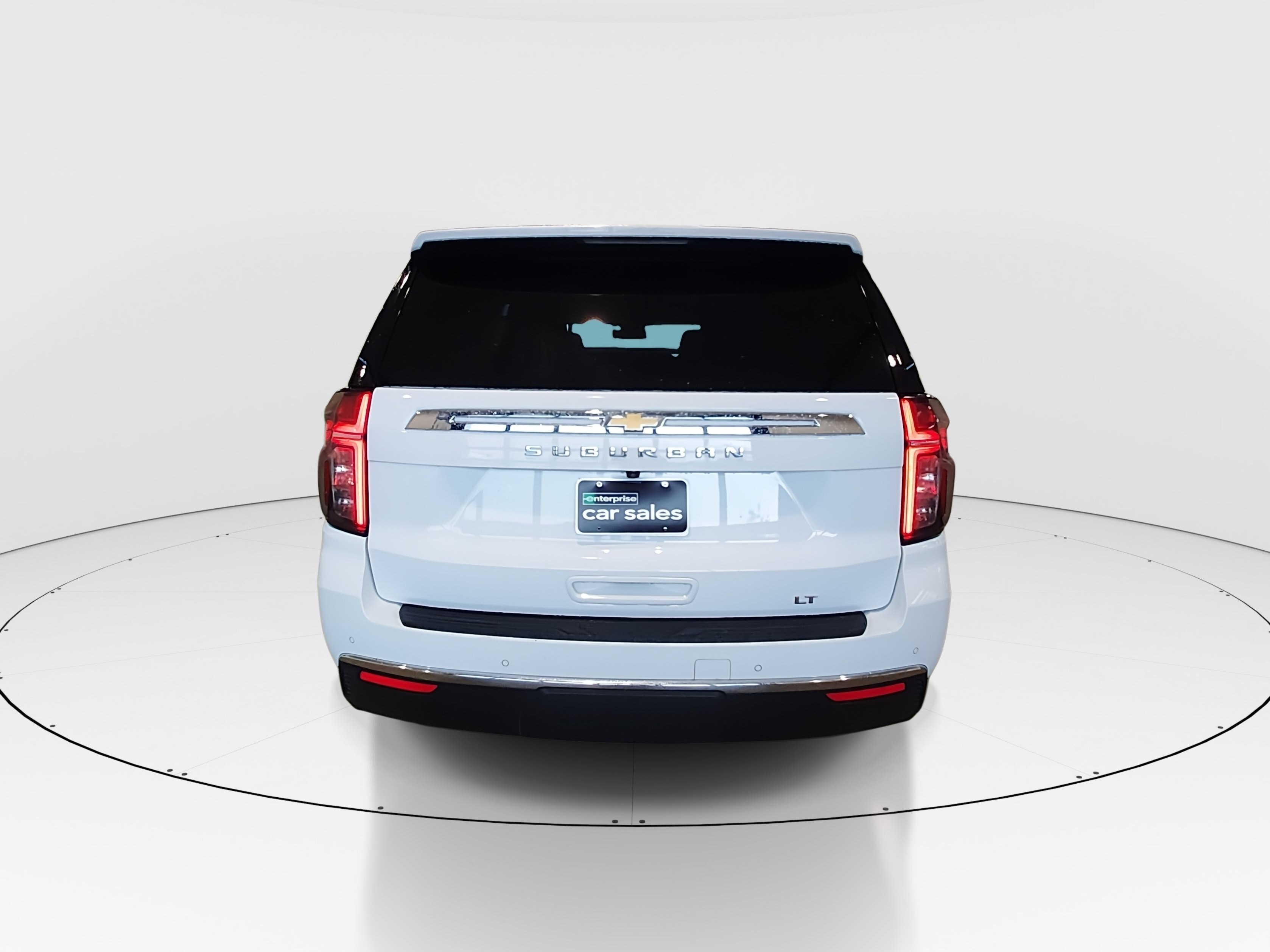 2024 Chevrolet Suburban LT - Photo 6