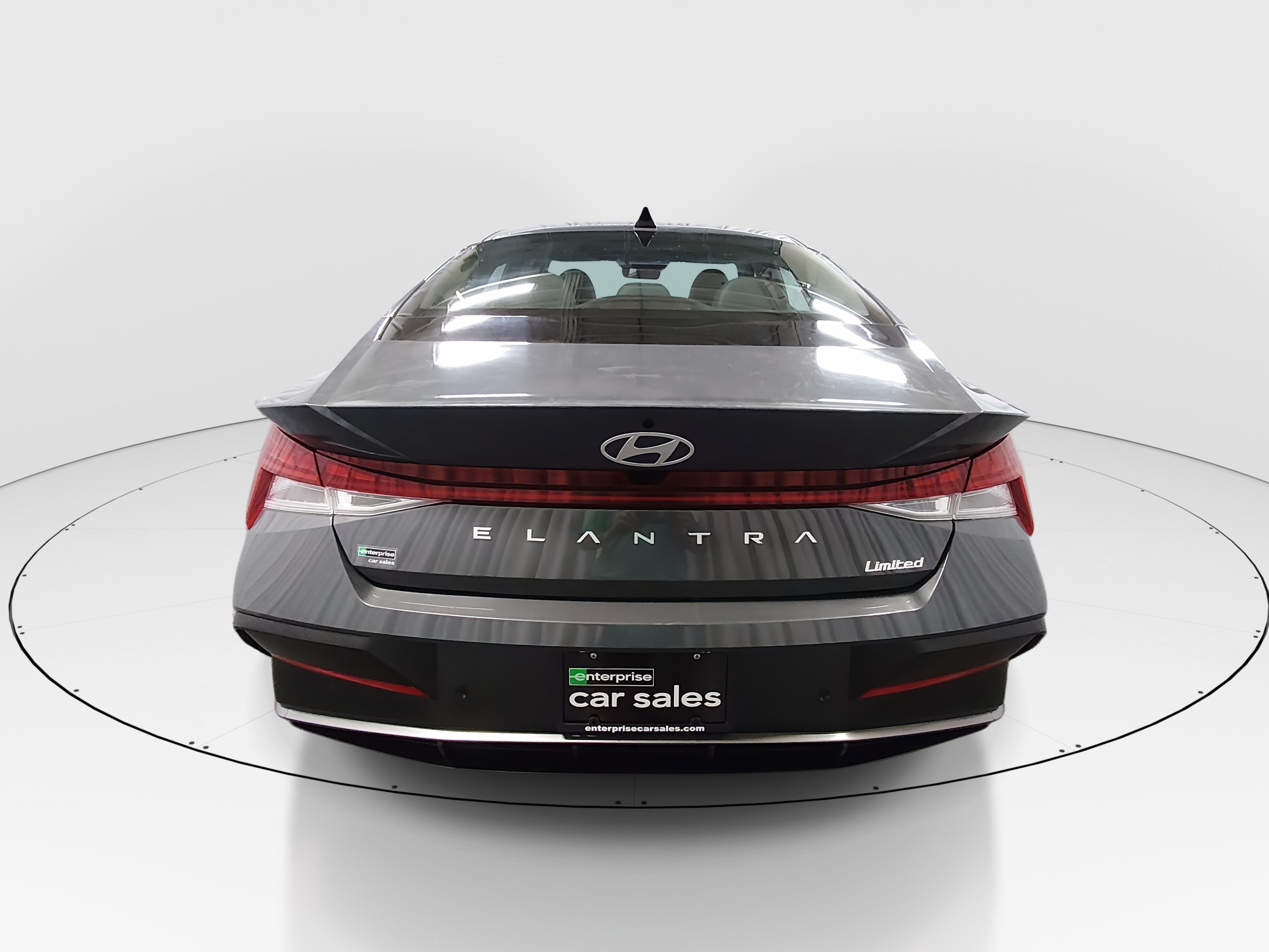 2024 Hyundai Elantra Limited - Photo 6