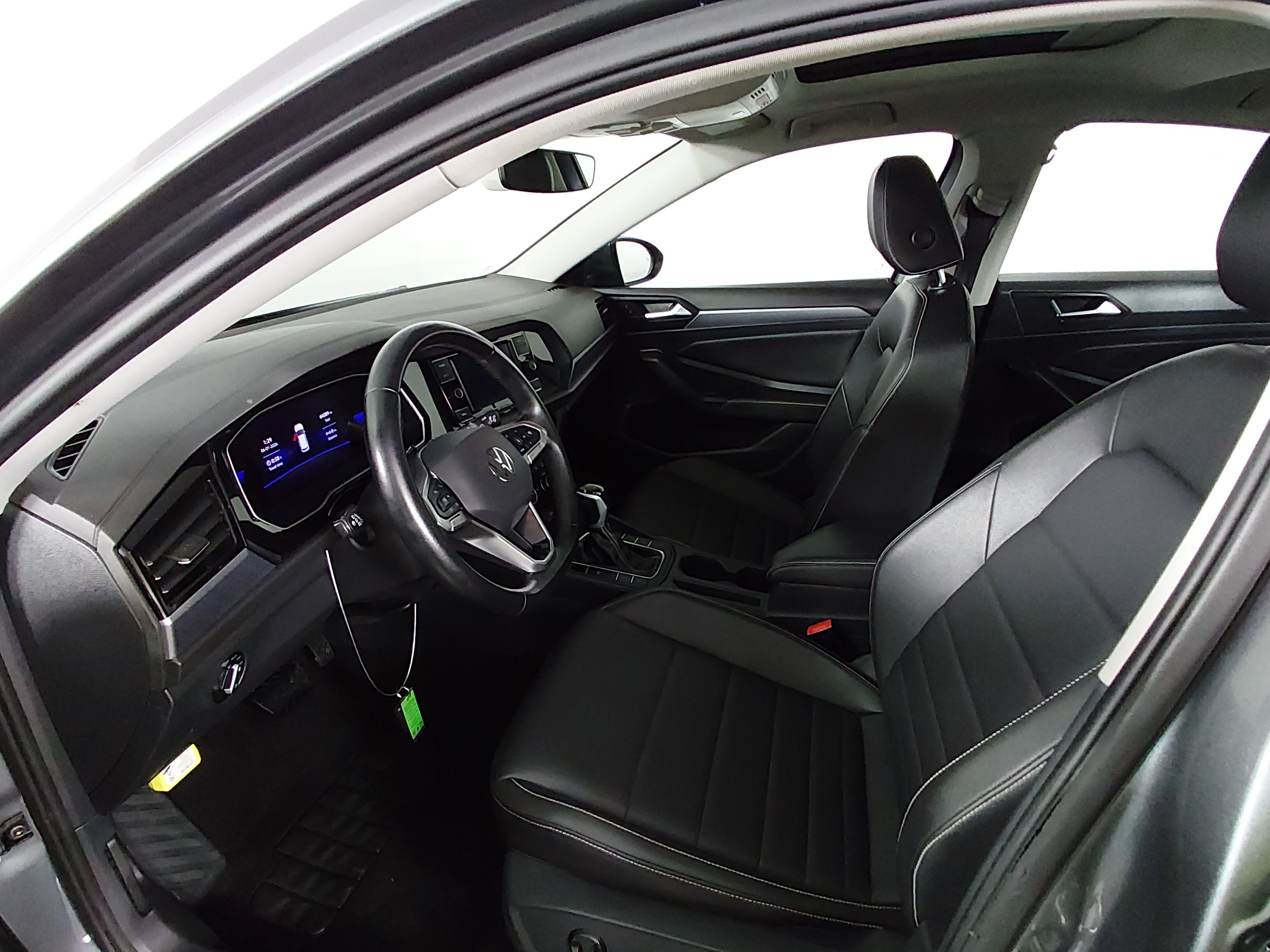 2024 Volkswagen Jetta SE - Photo 20