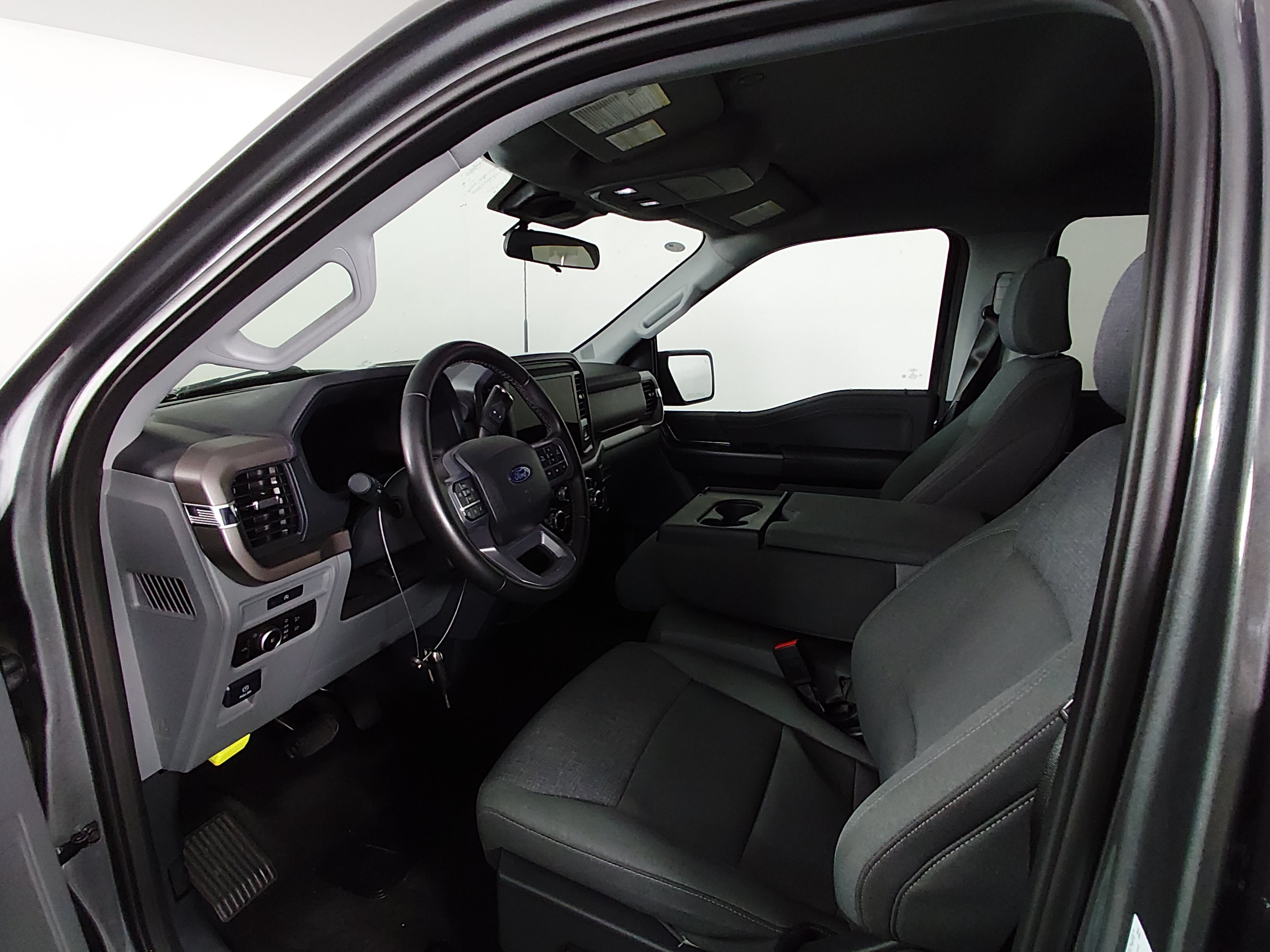 2025 Ford F-150 XLT - Photo 18
