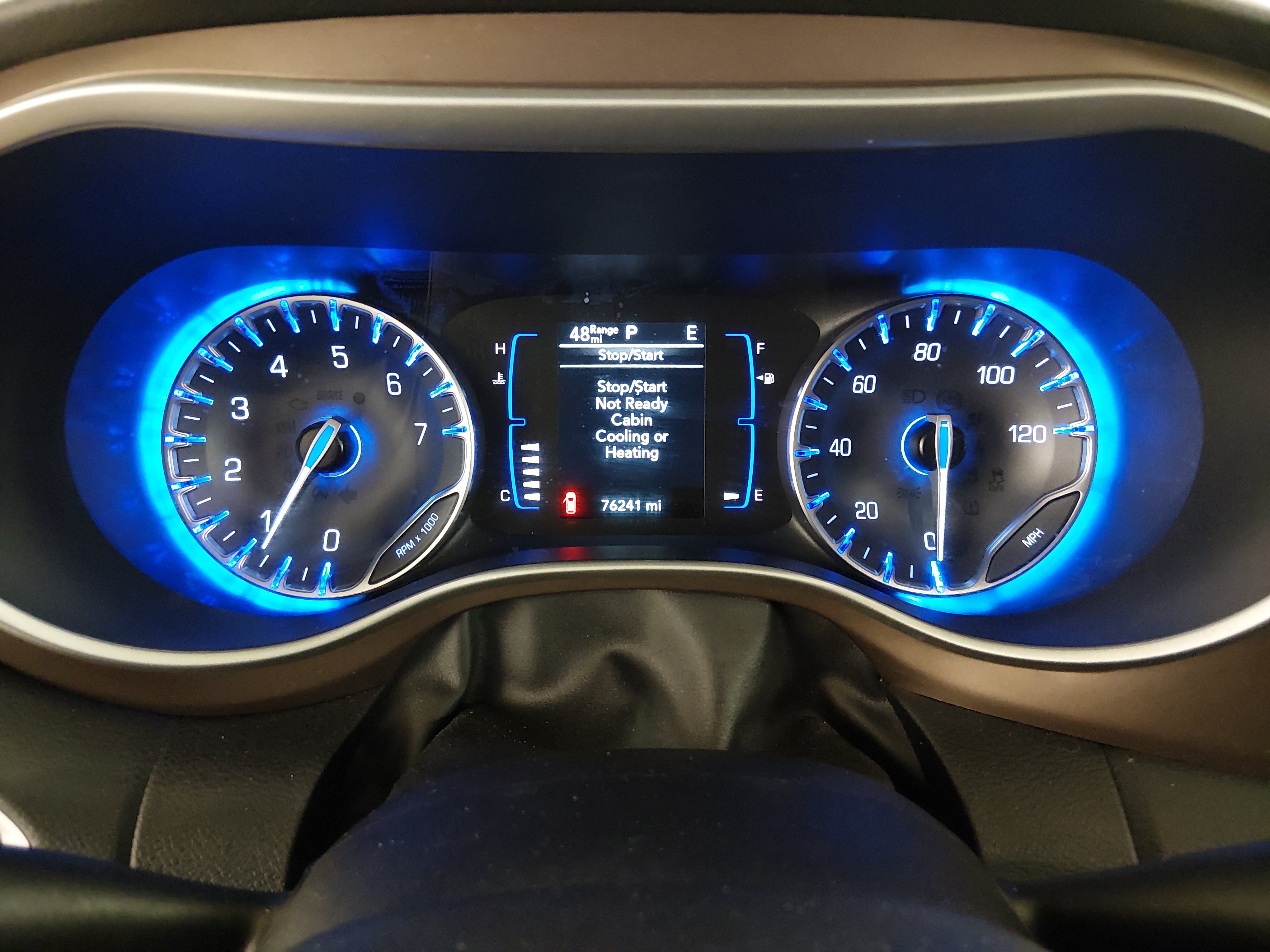 2022 Chrysler Voyager LX - Photo 14