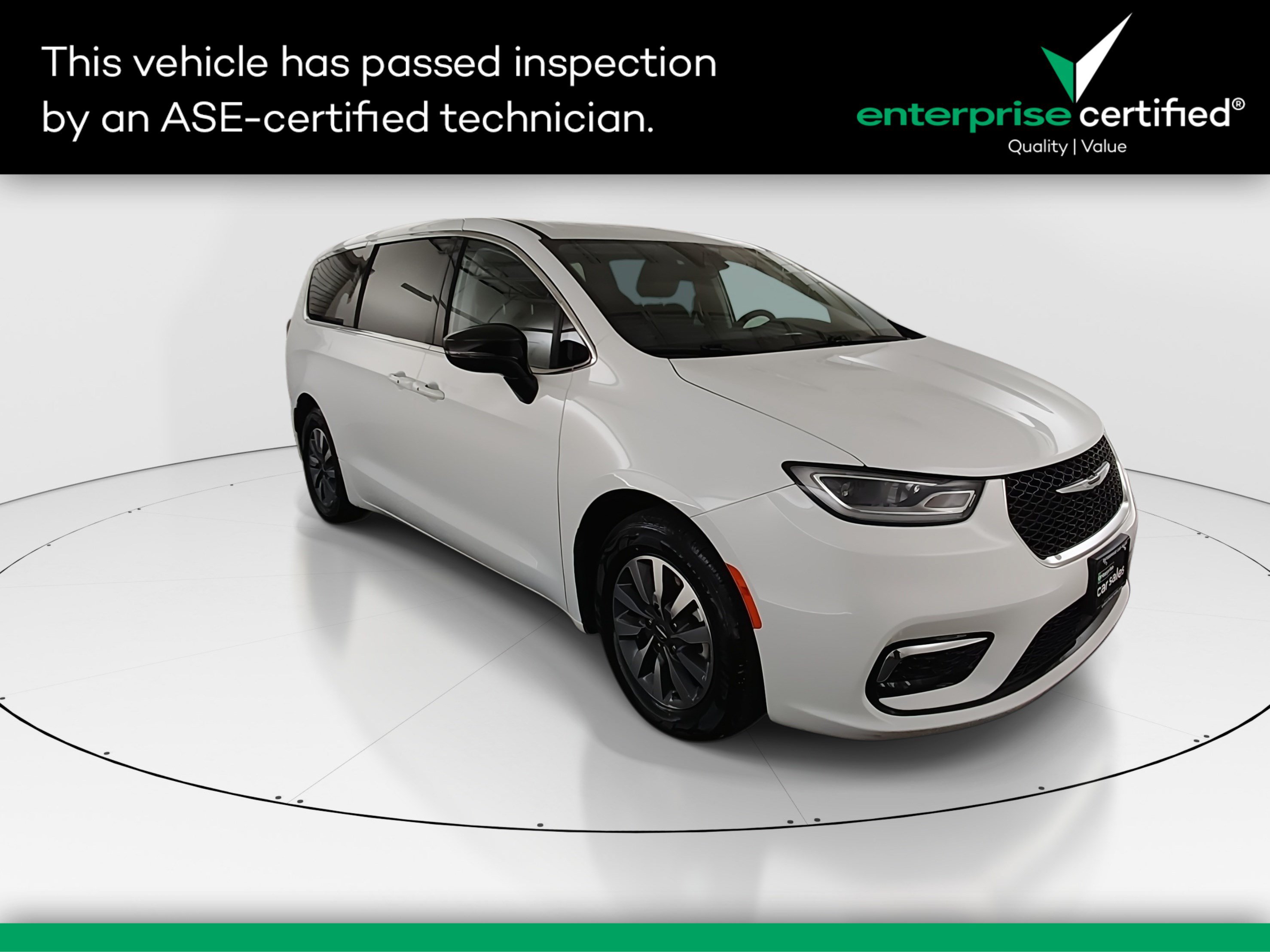 2024 Chrysler Pacifica PHEV