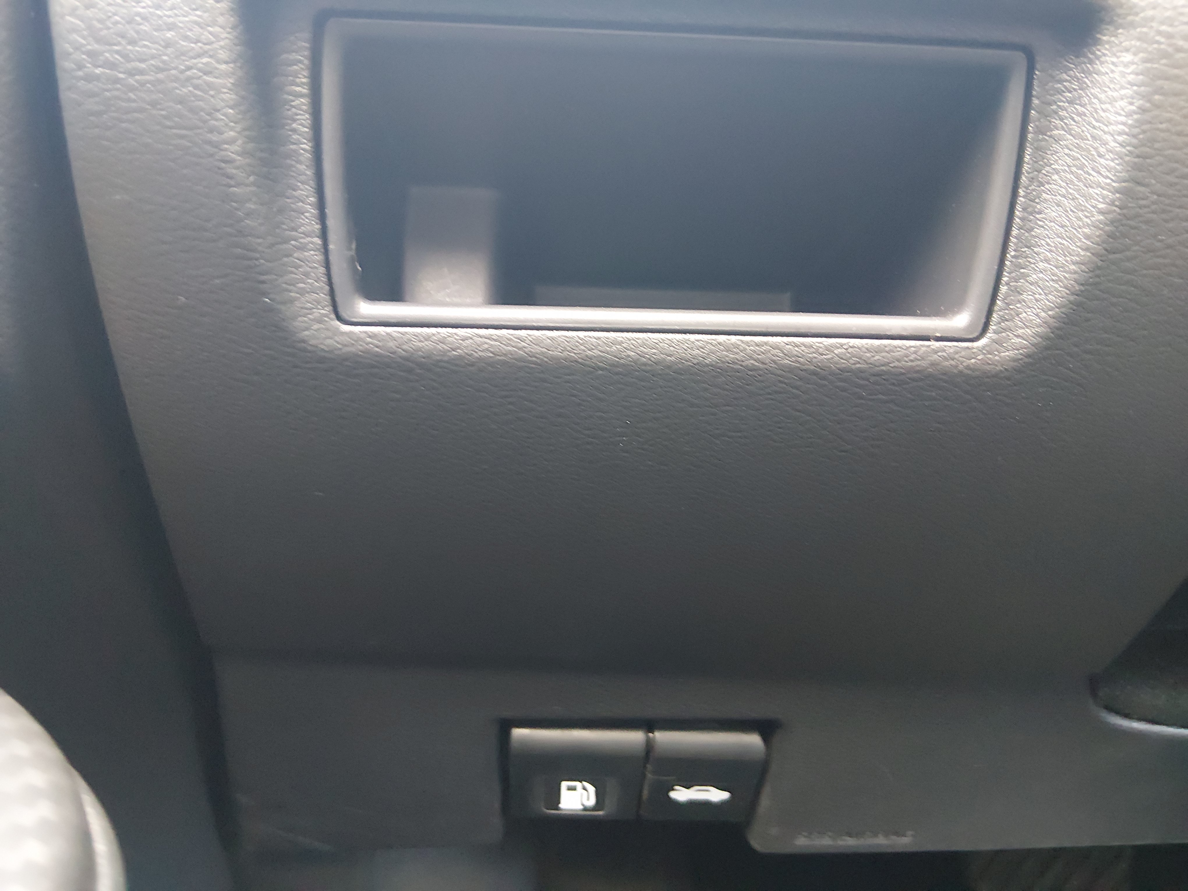 2025 Nissan Versa SV CVT, photo 13