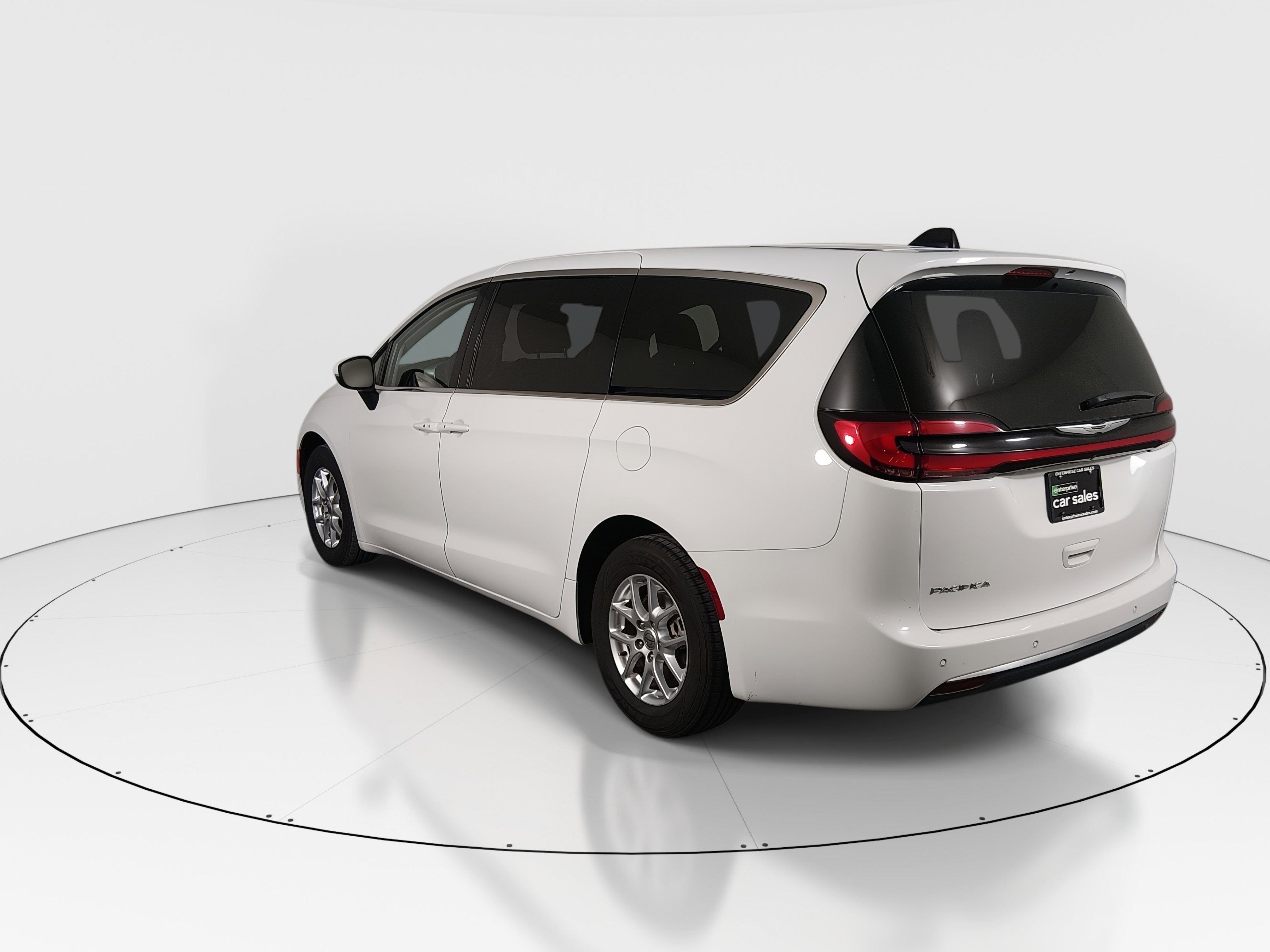 2023 Chrysler Pacifica Touring L - Photo 5