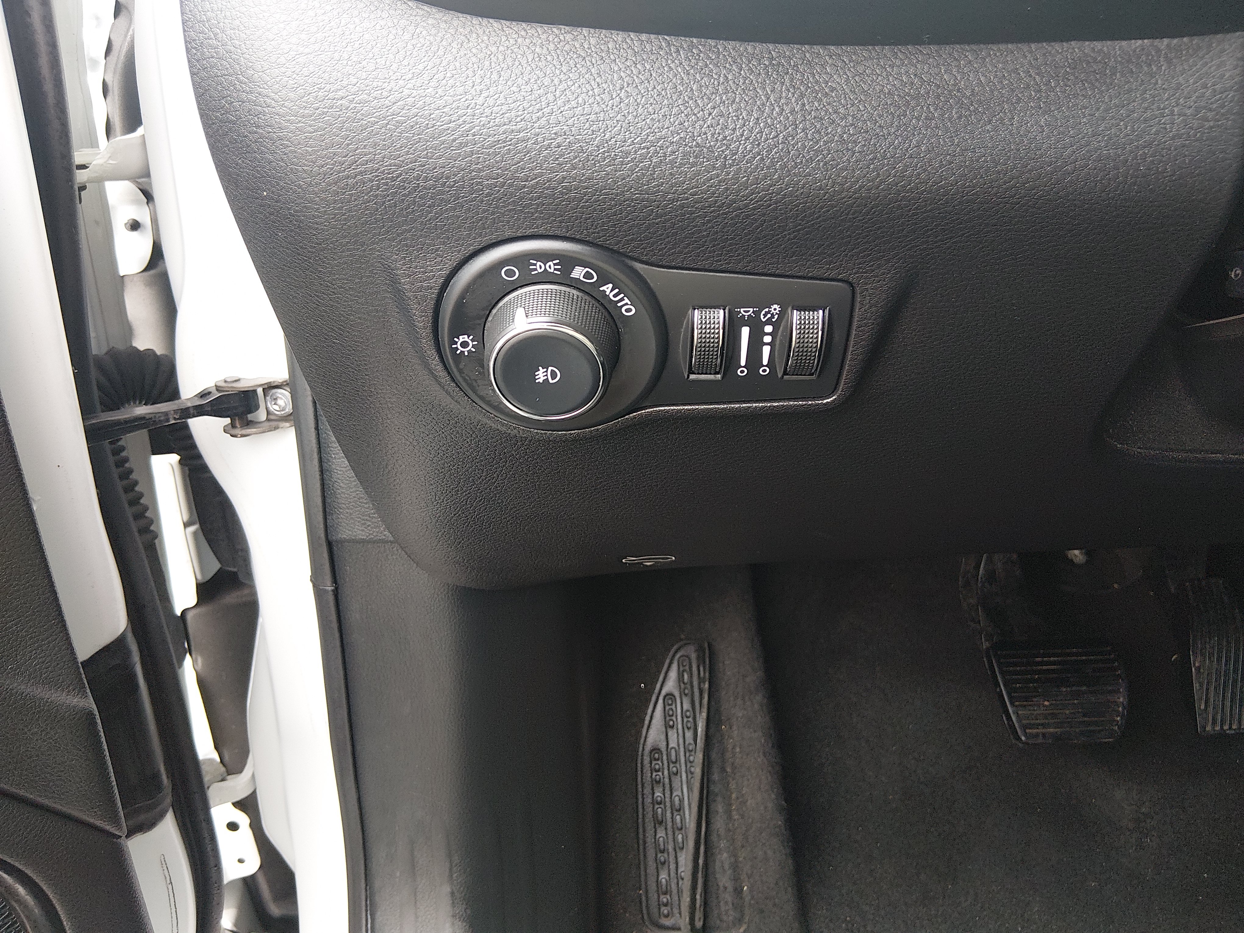 2024 Jeep Compass Limited - Photo 13
