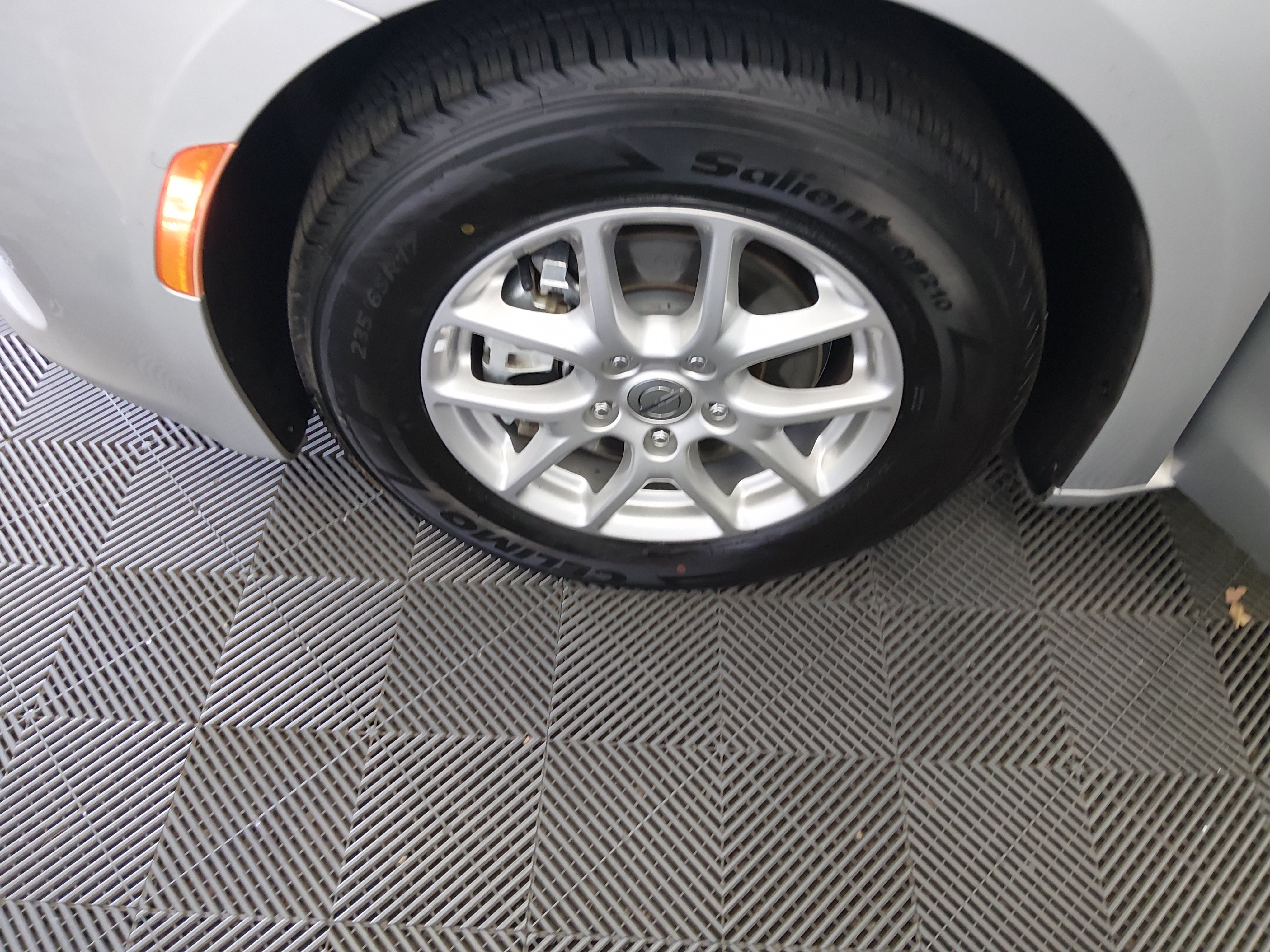 2023 Chrysler Voyager LX - Photo 10