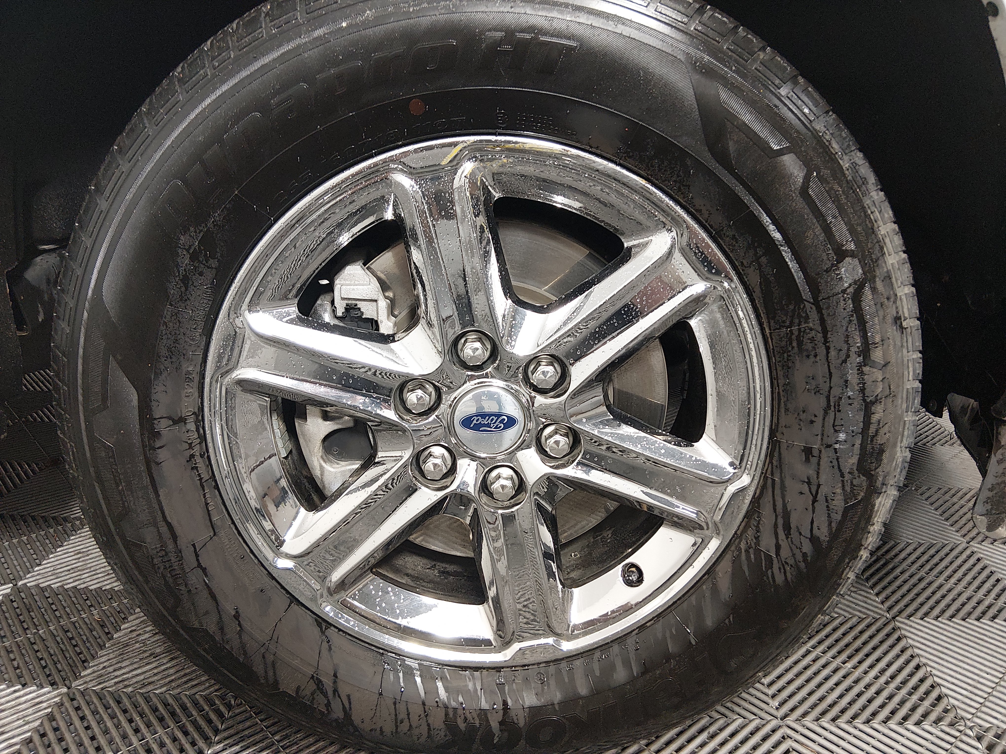 2025 Ford F-150 XLT - Photo 10