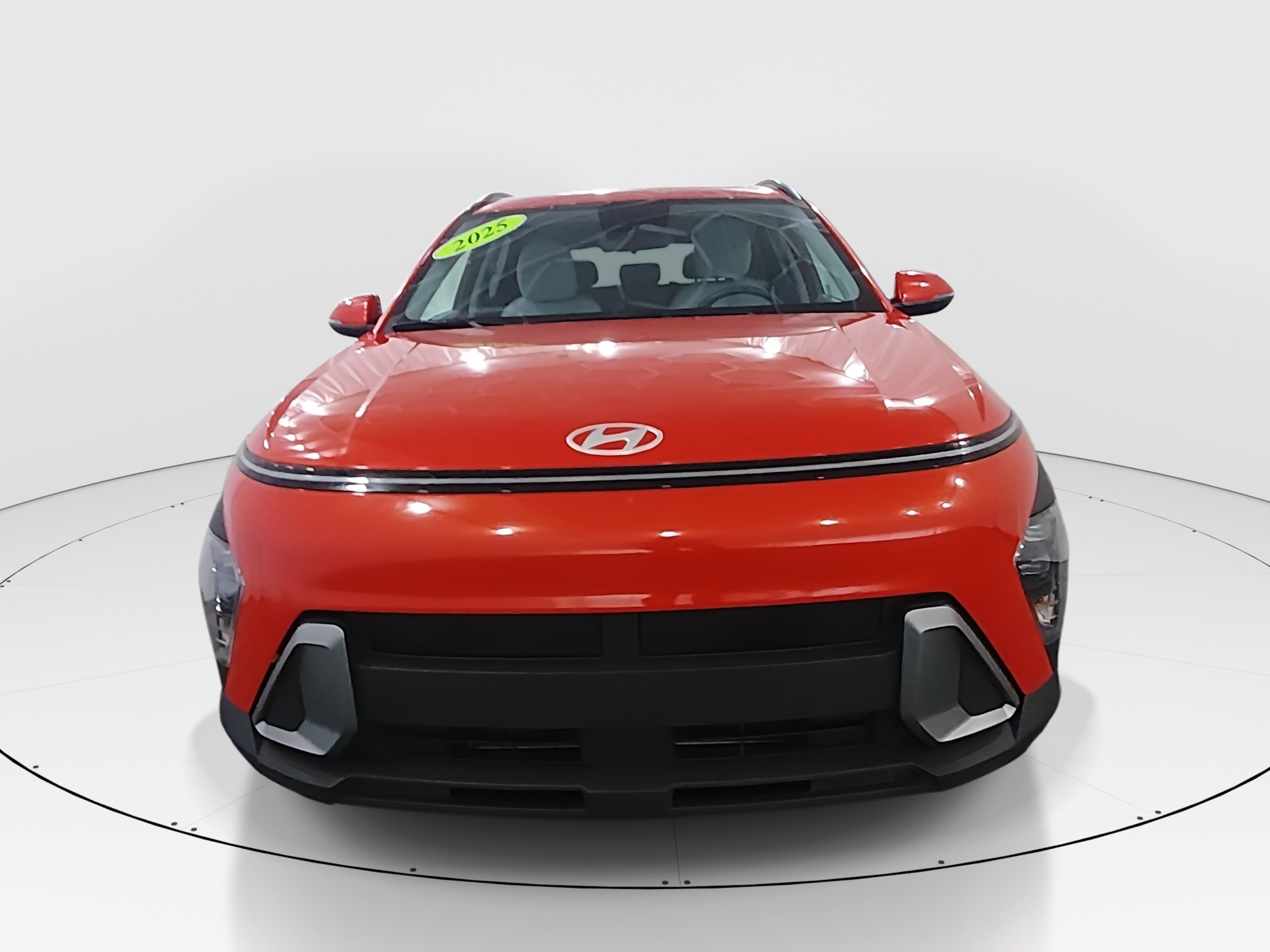 2025 Hyundai Kona SEL - Photo 2