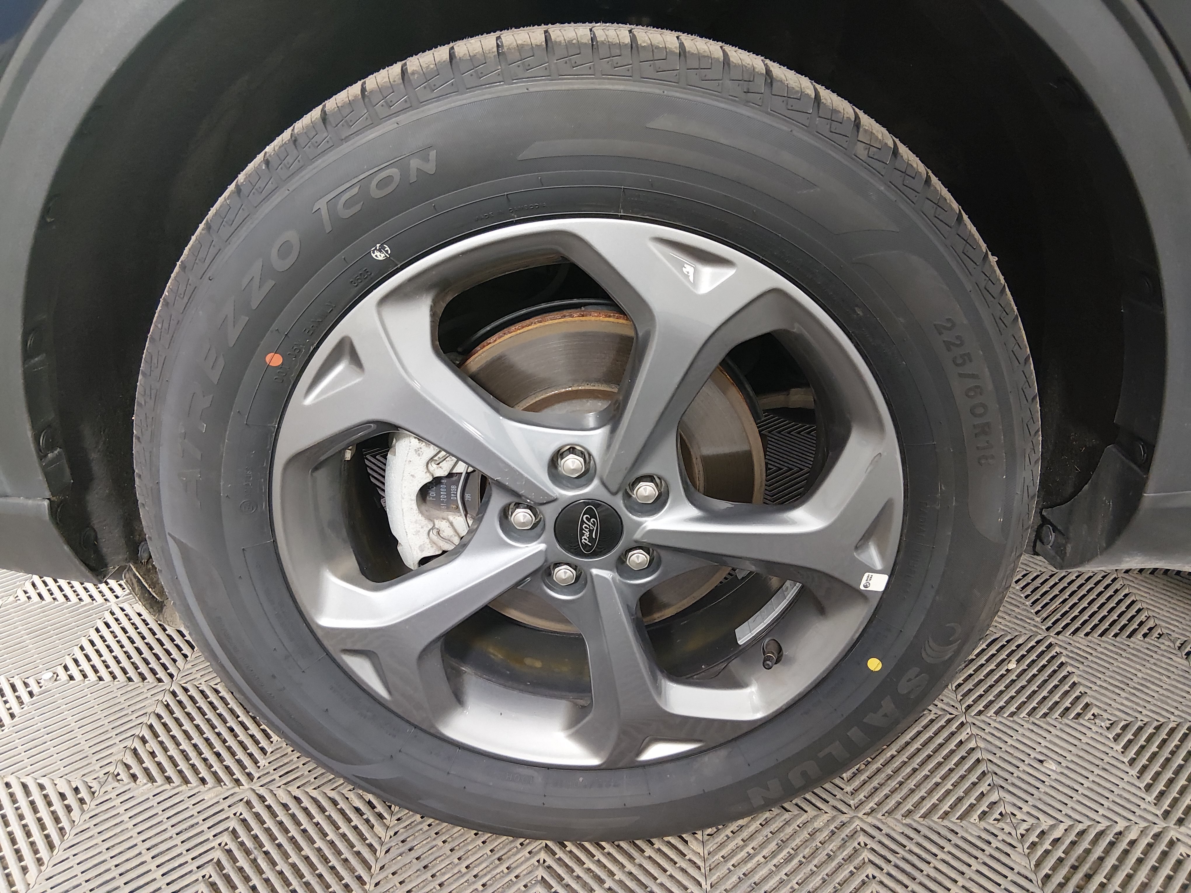 2025 Ford Escape ST-Line Select - Photo 10