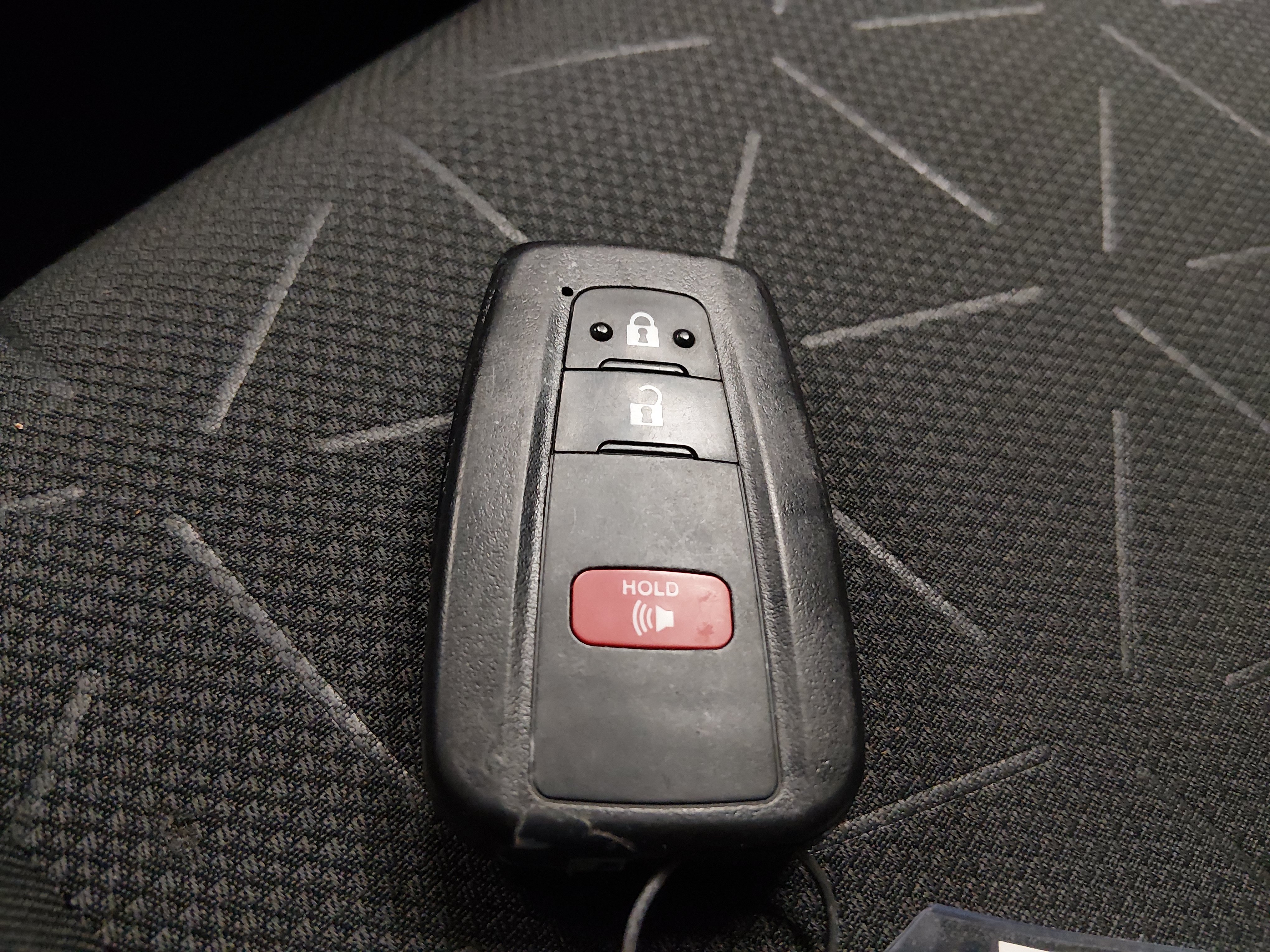 2024 Toyota RAV4 XLE - Photo 15