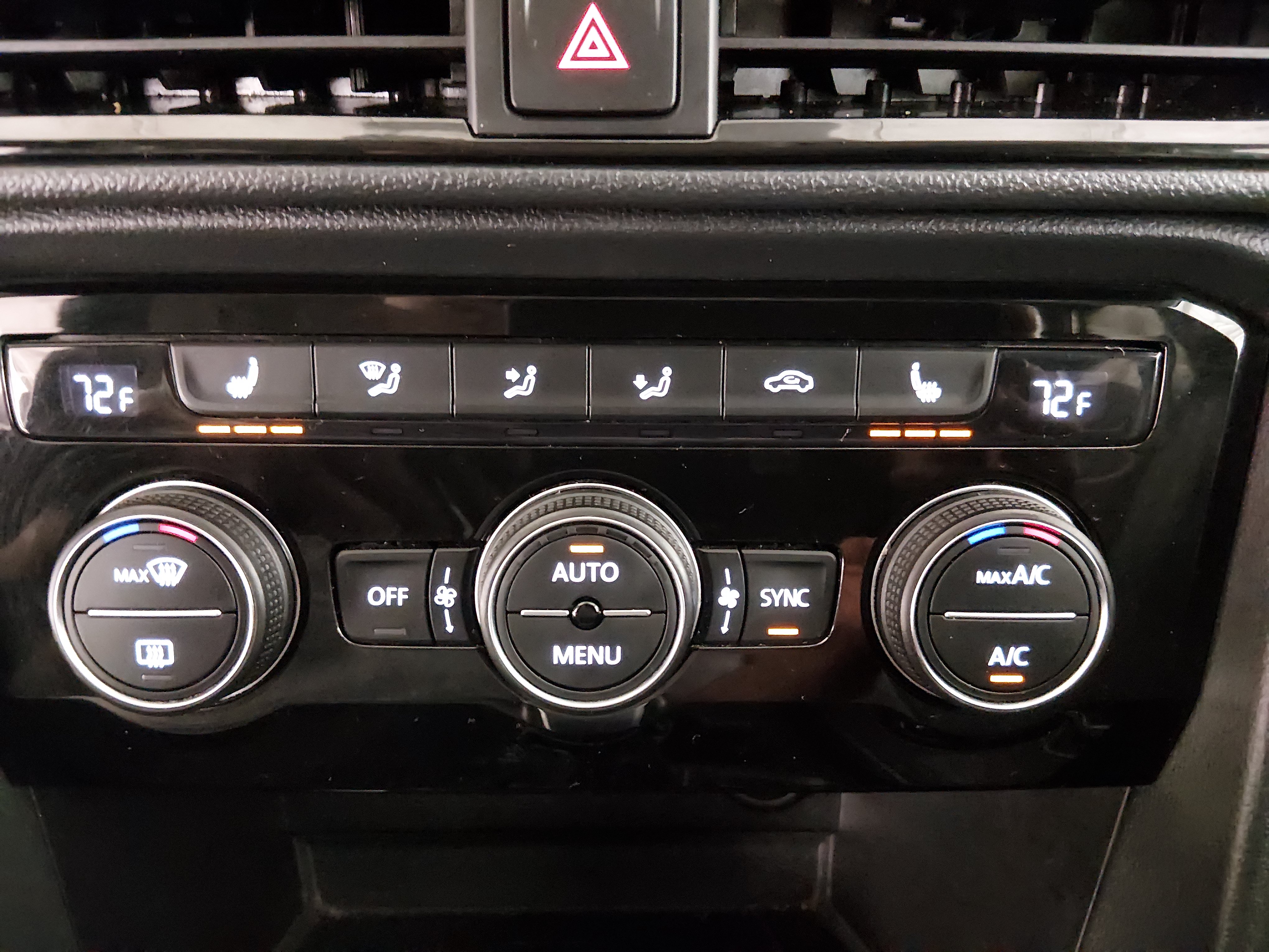 2024 Volkswagen Taos SE - Photo 17