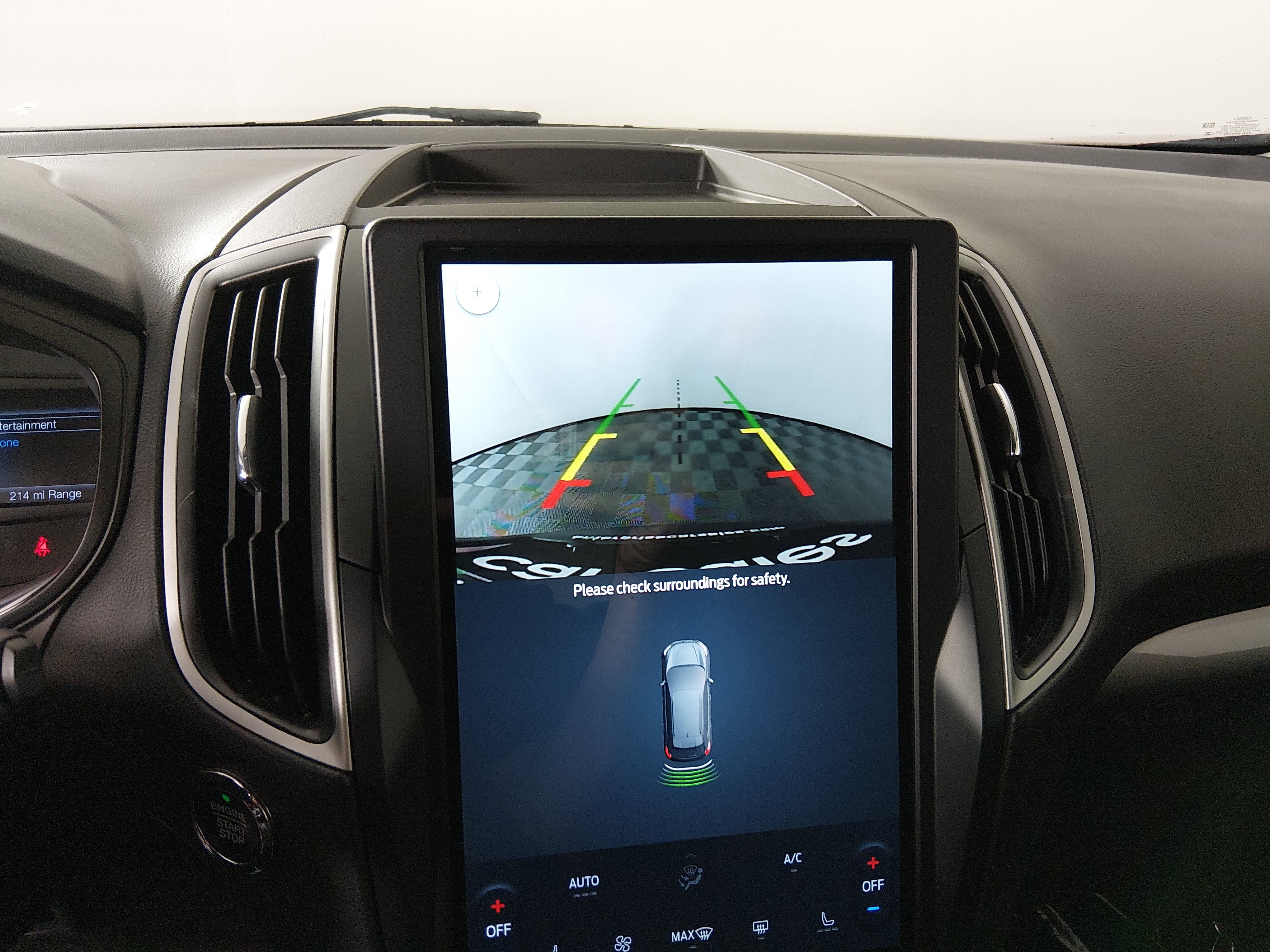 2024 Ford Edge SEL - Photo 16
