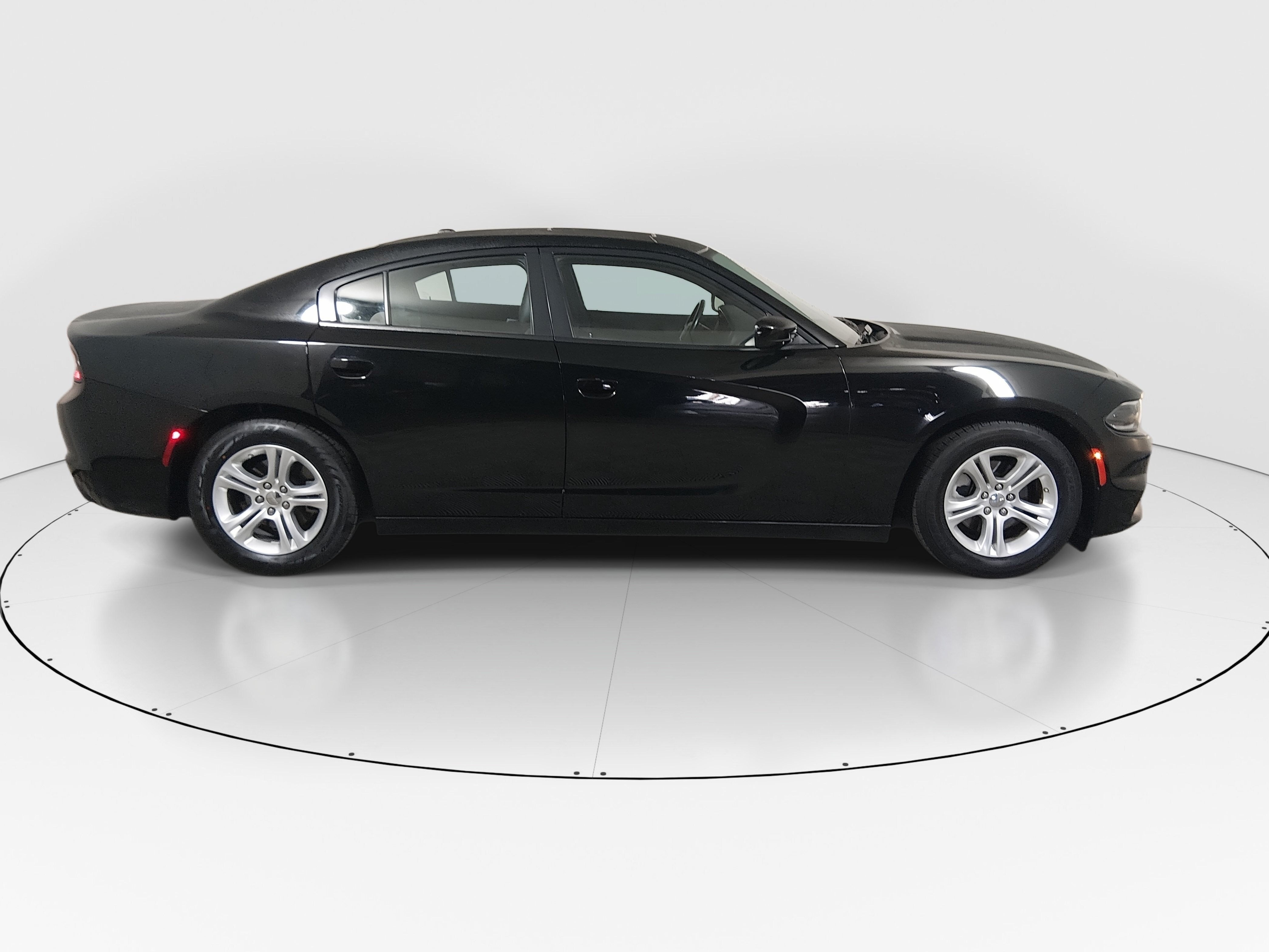 2022 Dodge Charger SXT - Photo 8