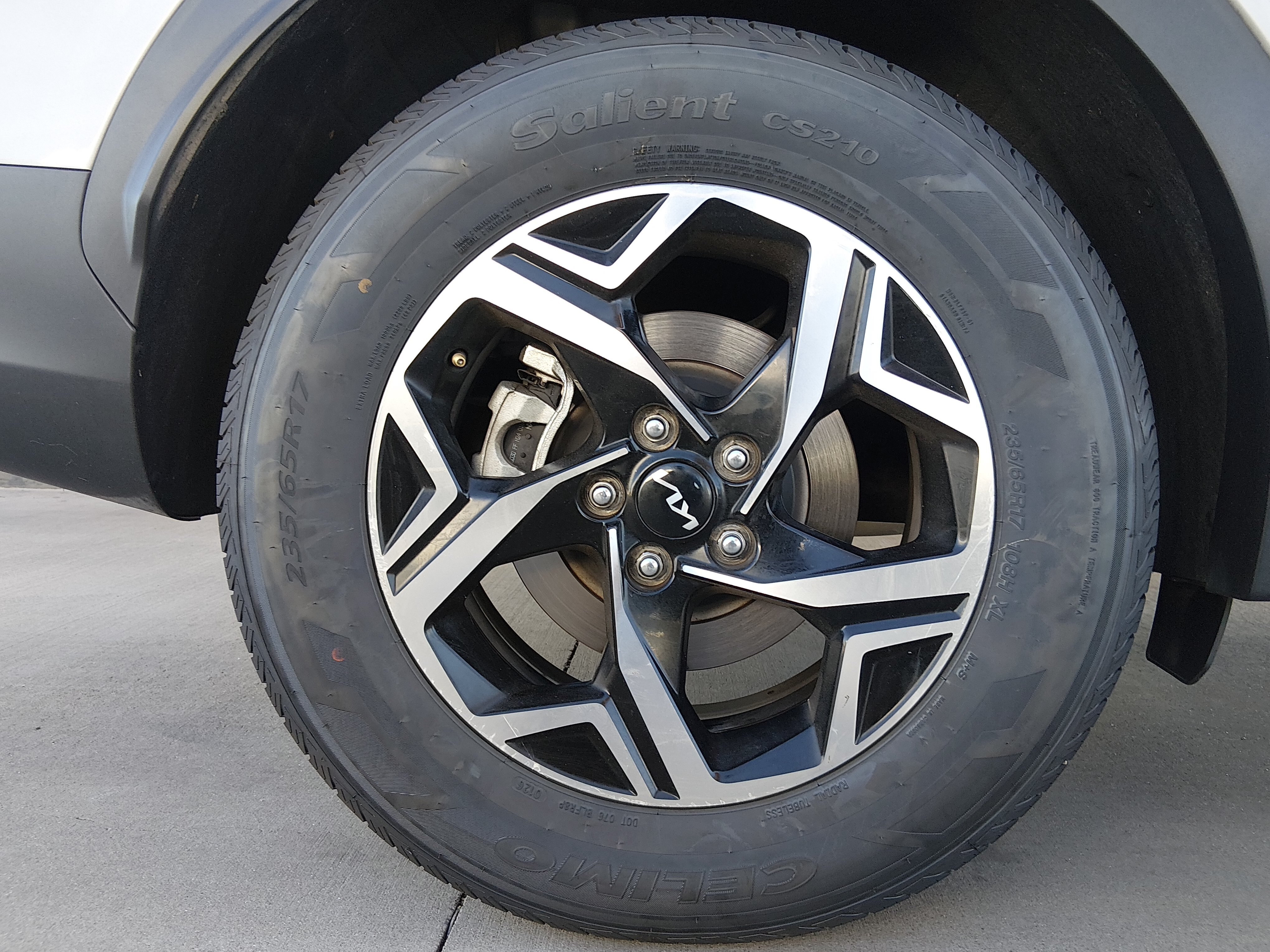 2024 Kia Sportage LX - Photo 10