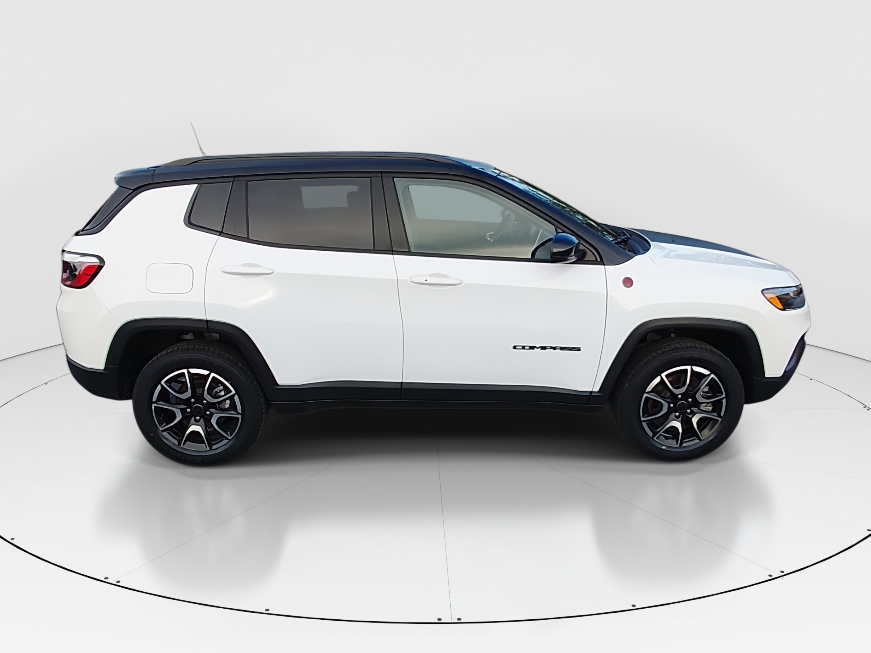 2025 Jeep Compass Trailhawk - Photo 8