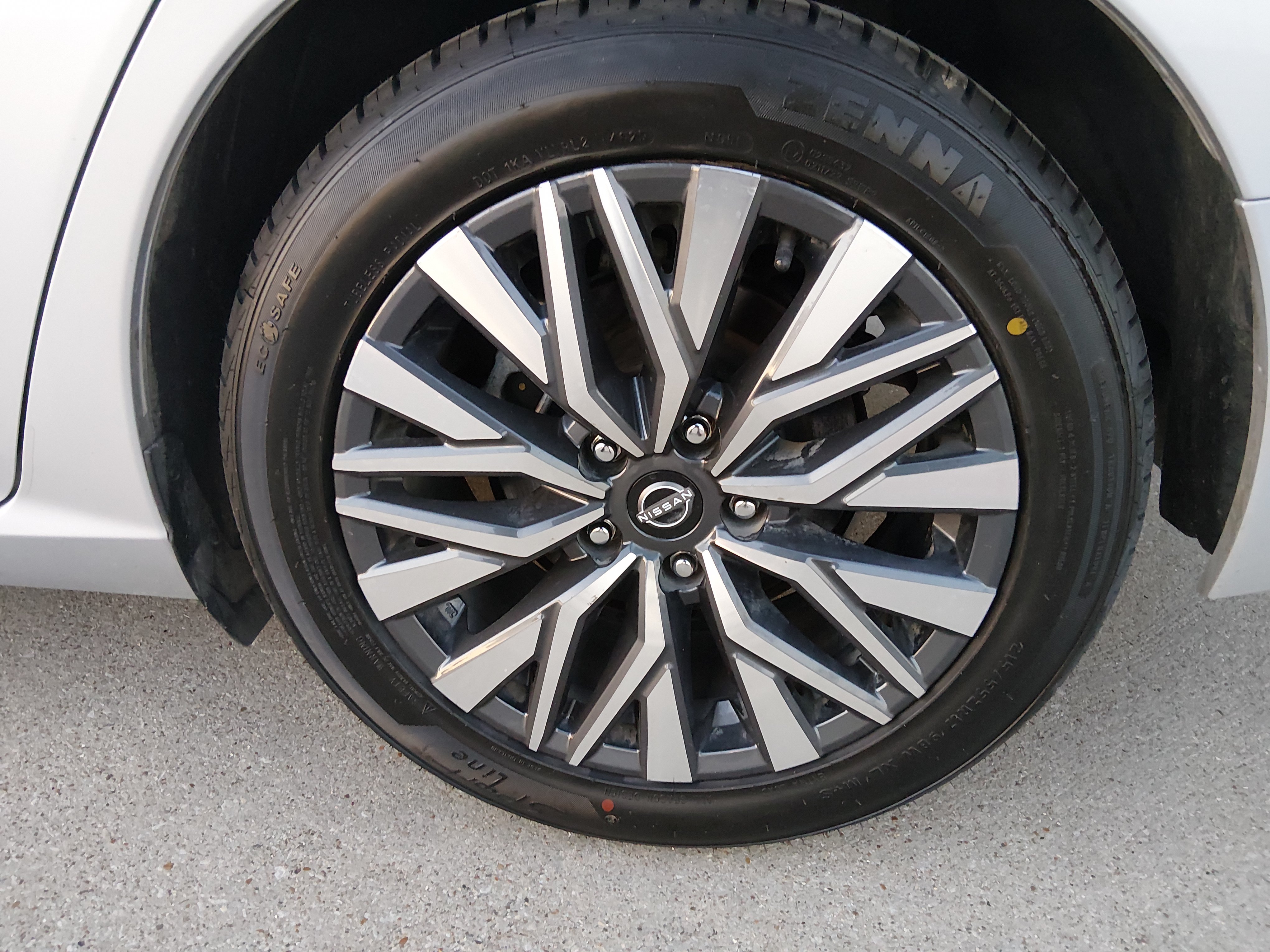 2024 Nissan Altima SV - Photo 10