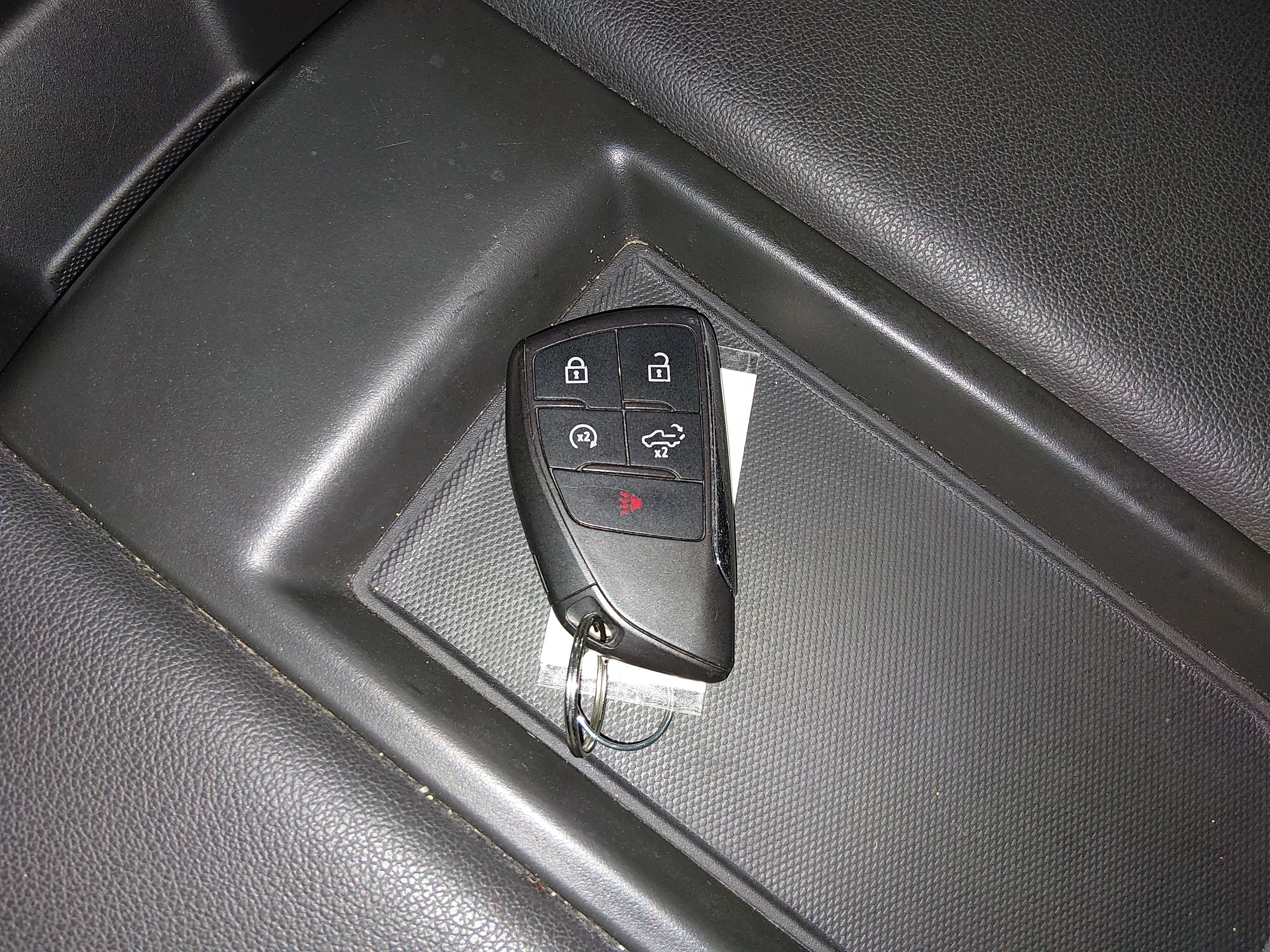 2024 GMC Sierra 1500 SLT - Photo 15