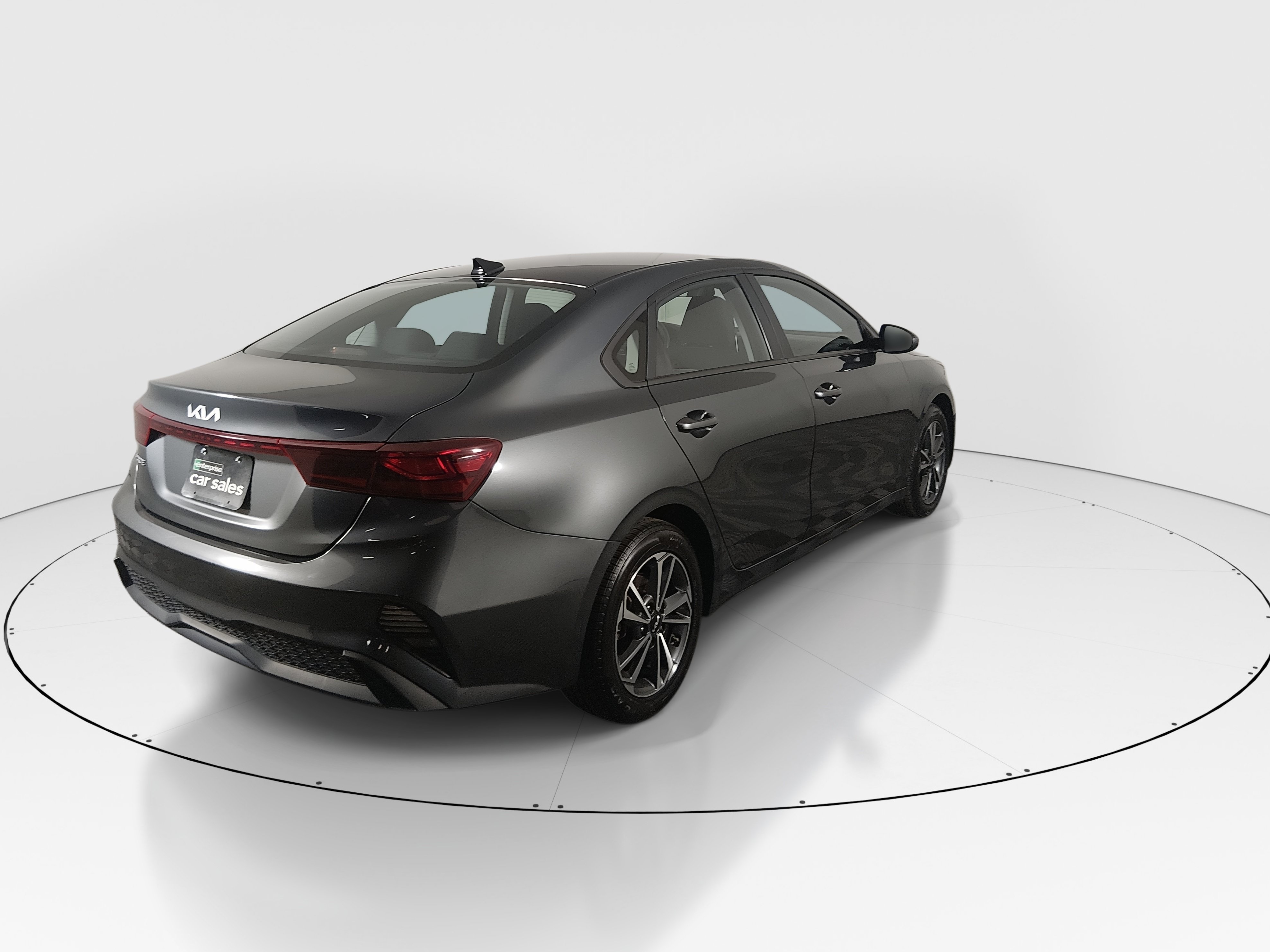 2024 Kia Forte LXS - Photo 7