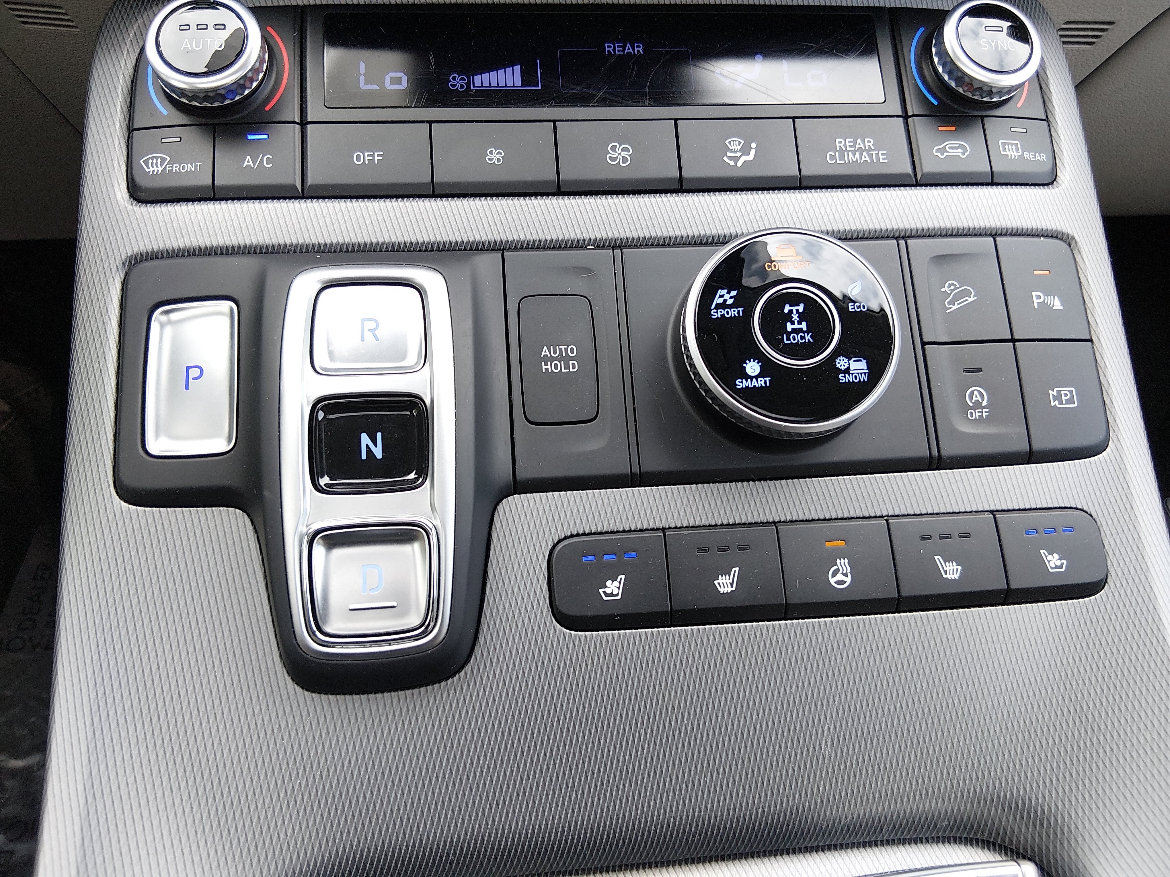 2024 Hyundai Palisade Limited - Photo 20