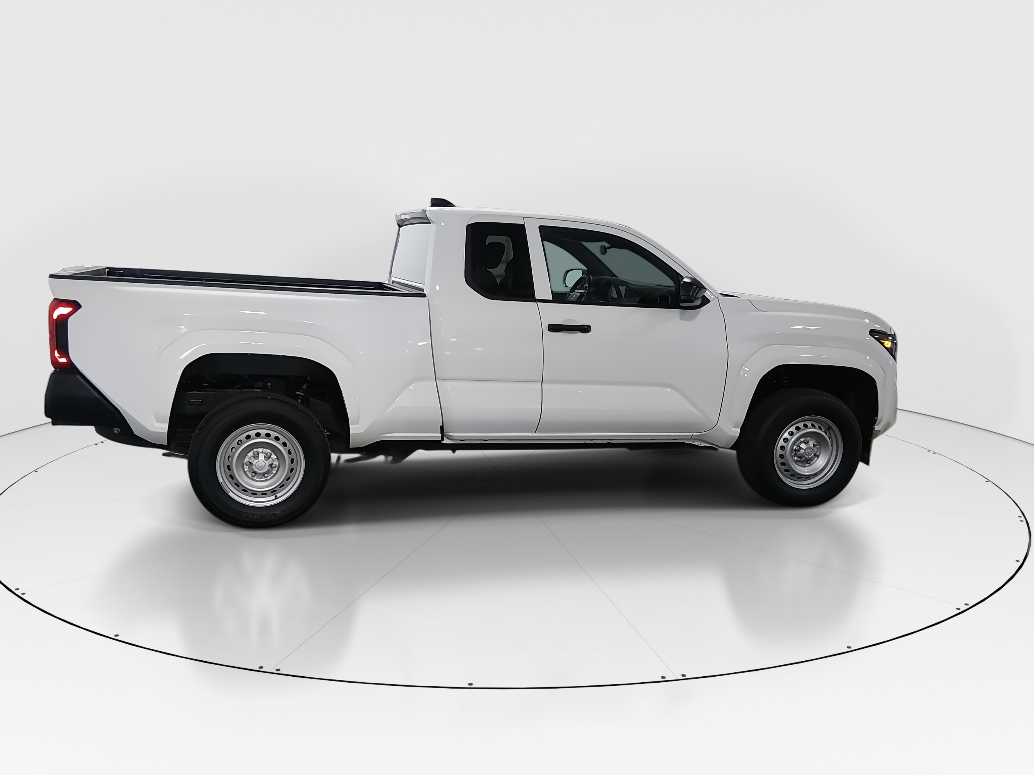 2025 Toyota Tacoma SR - Photo 8