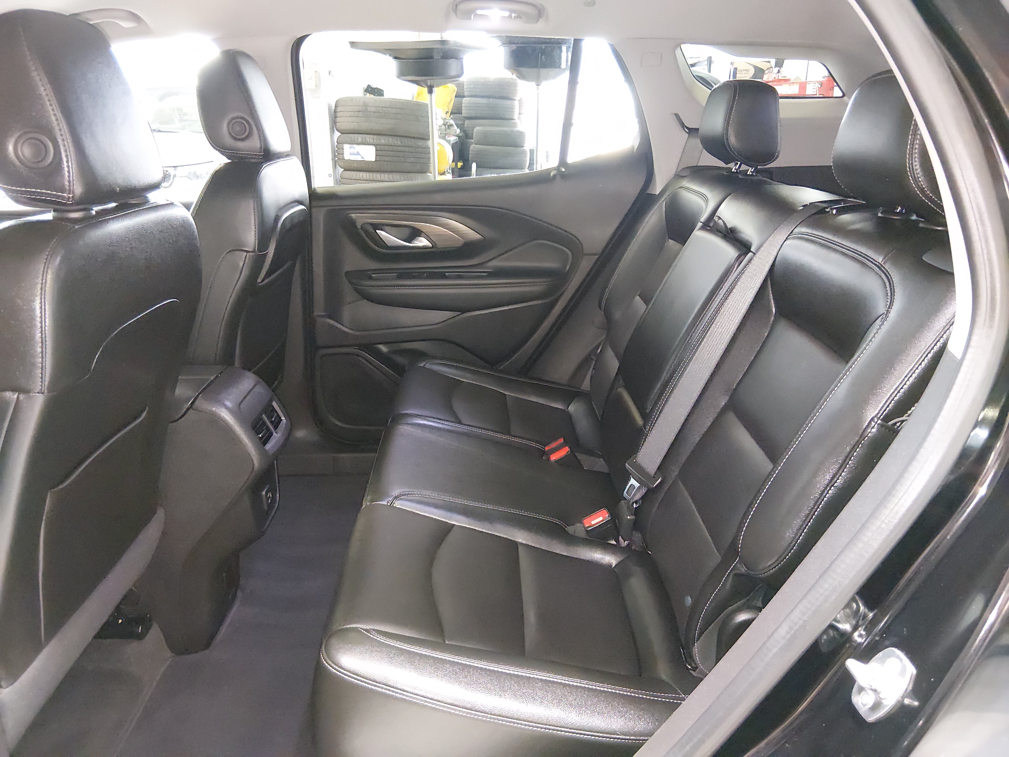 2024 GMC Terrain SLT - Photo 22
