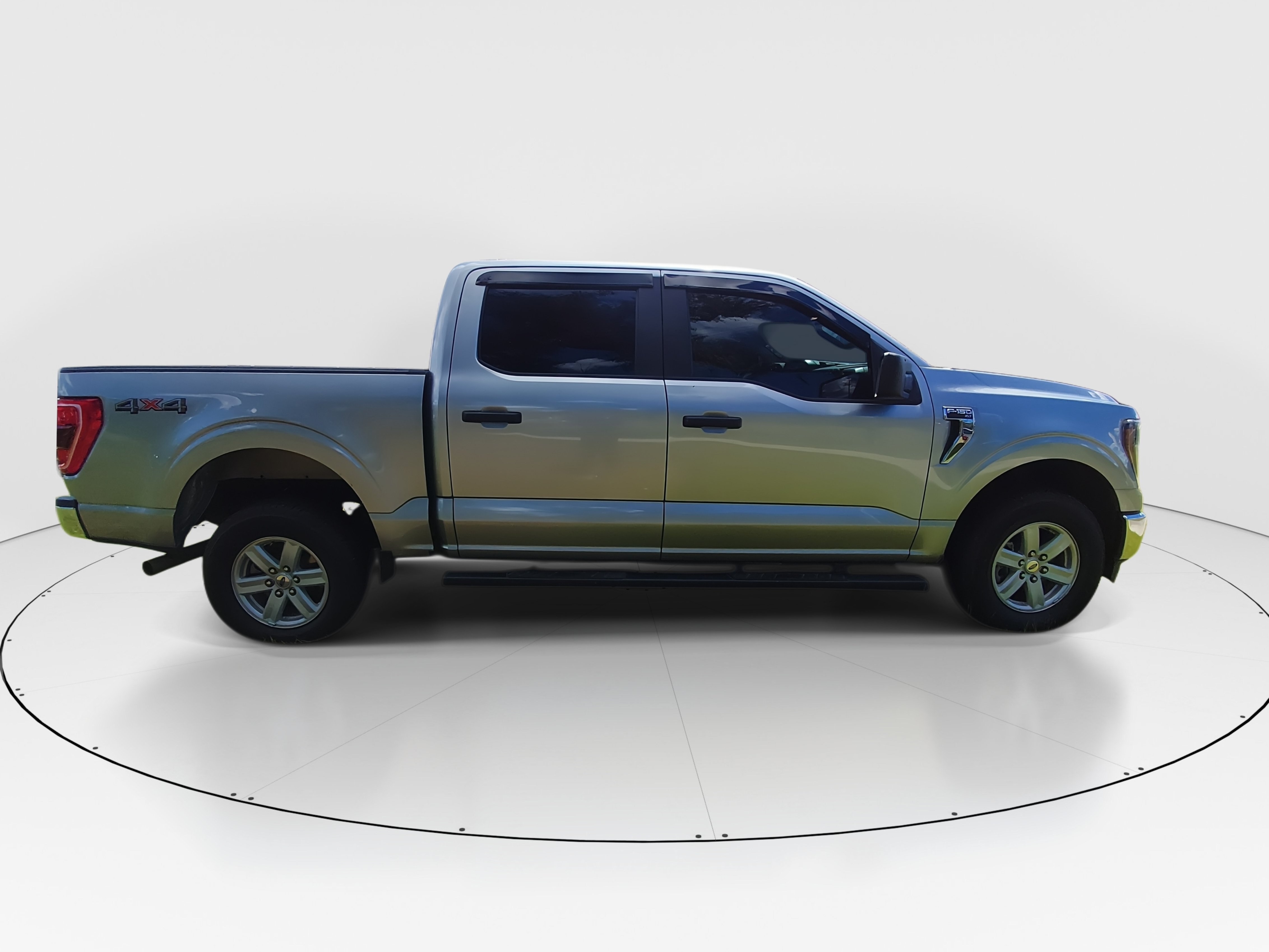 2023 Ford F-150 XLT - Photo 8