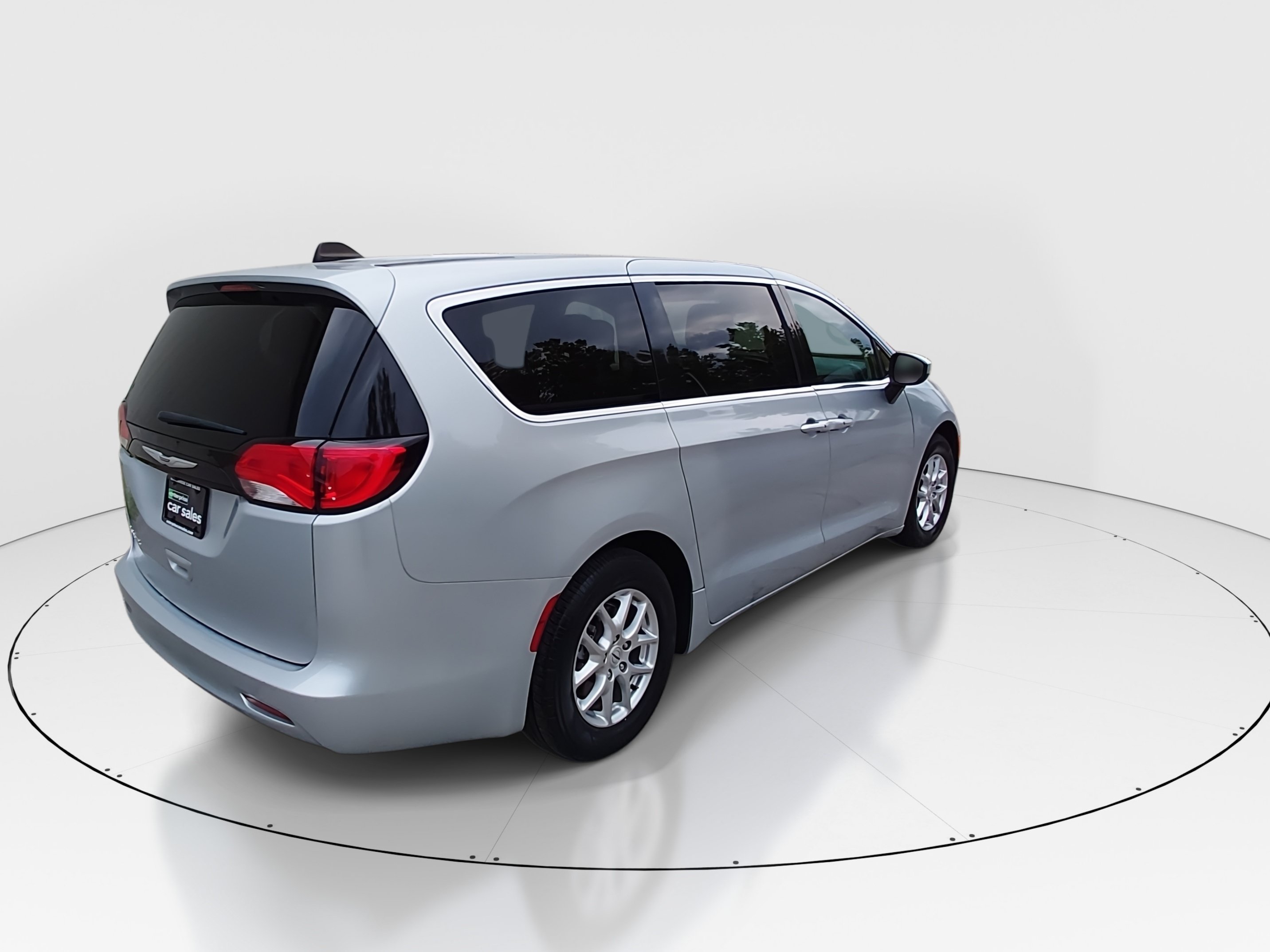 2023 Chrysler Voyager LX - Photo 7