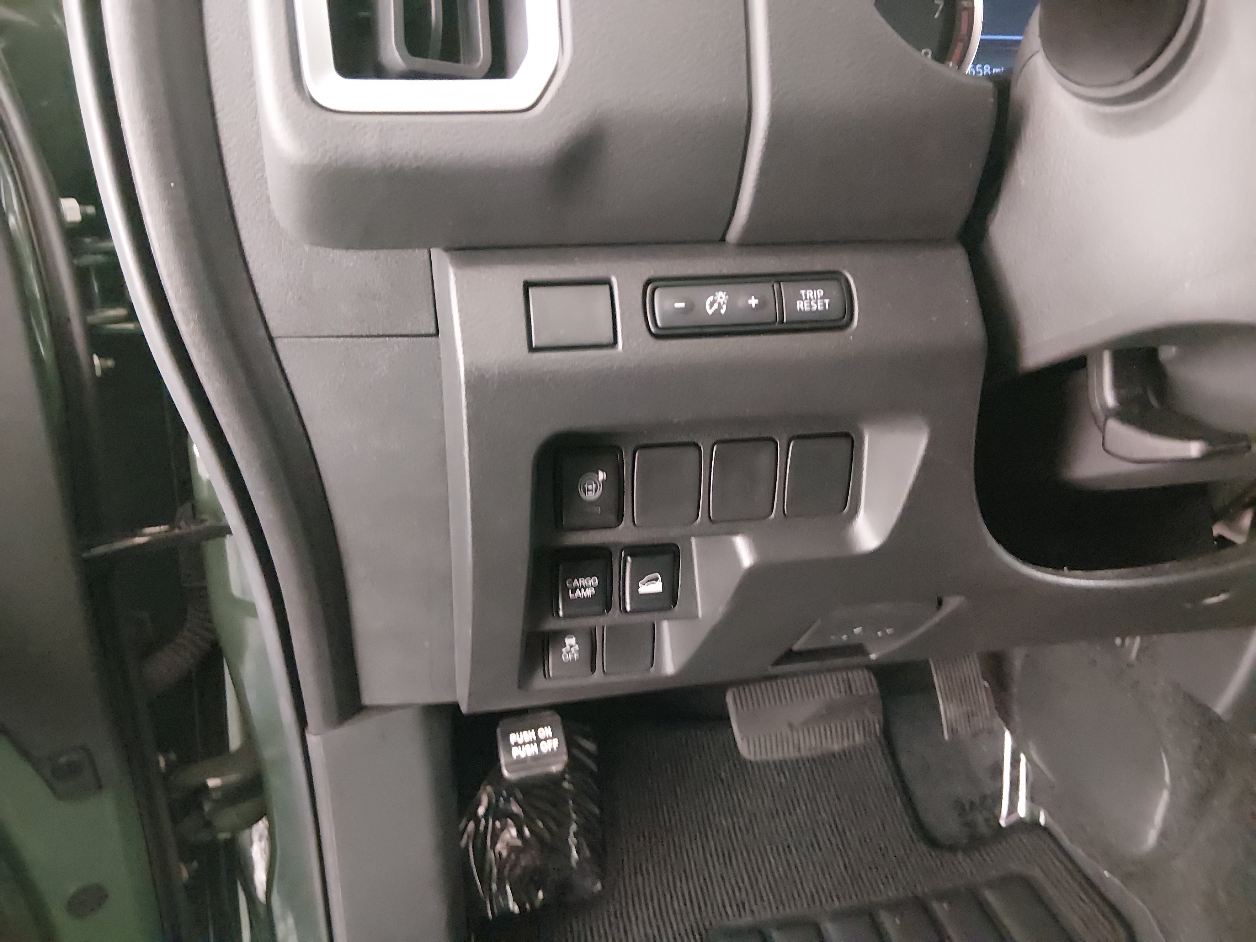 2025 Nissan Frontier SV - Photo 13