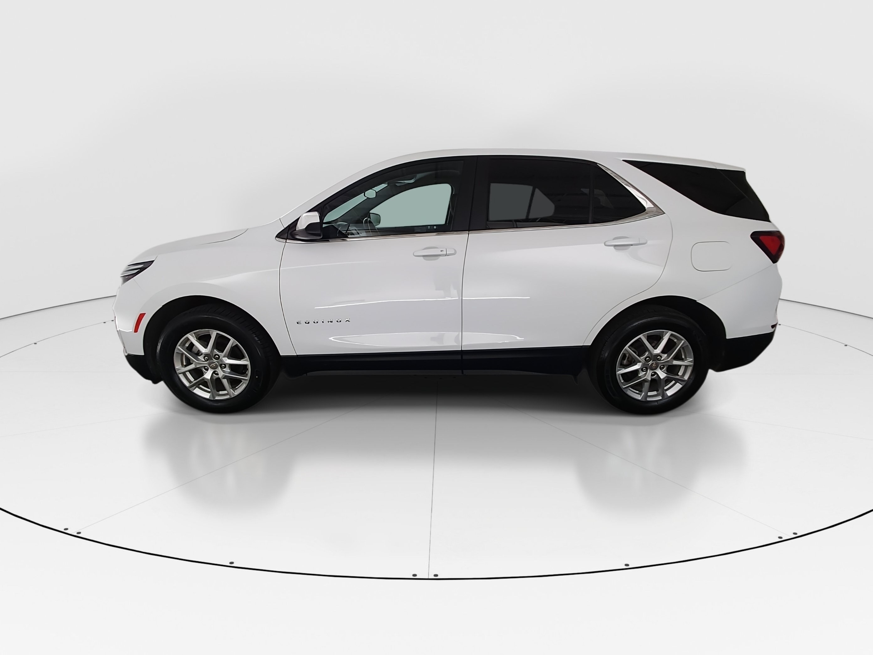 2024 Chevrolet Equinox LT - Photo 4