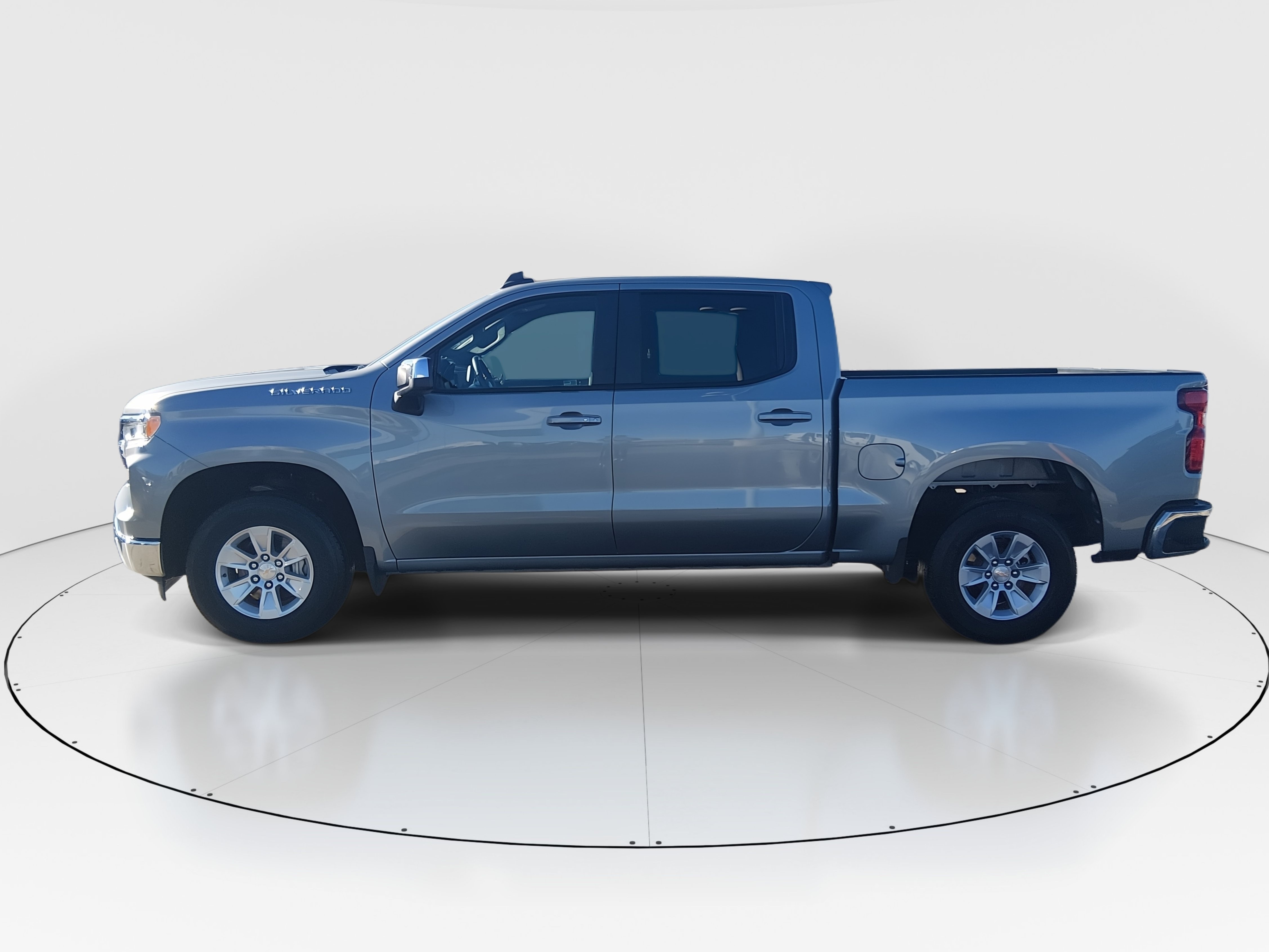 2025 Chevrolet Silverado 1500 LT - Photo 4