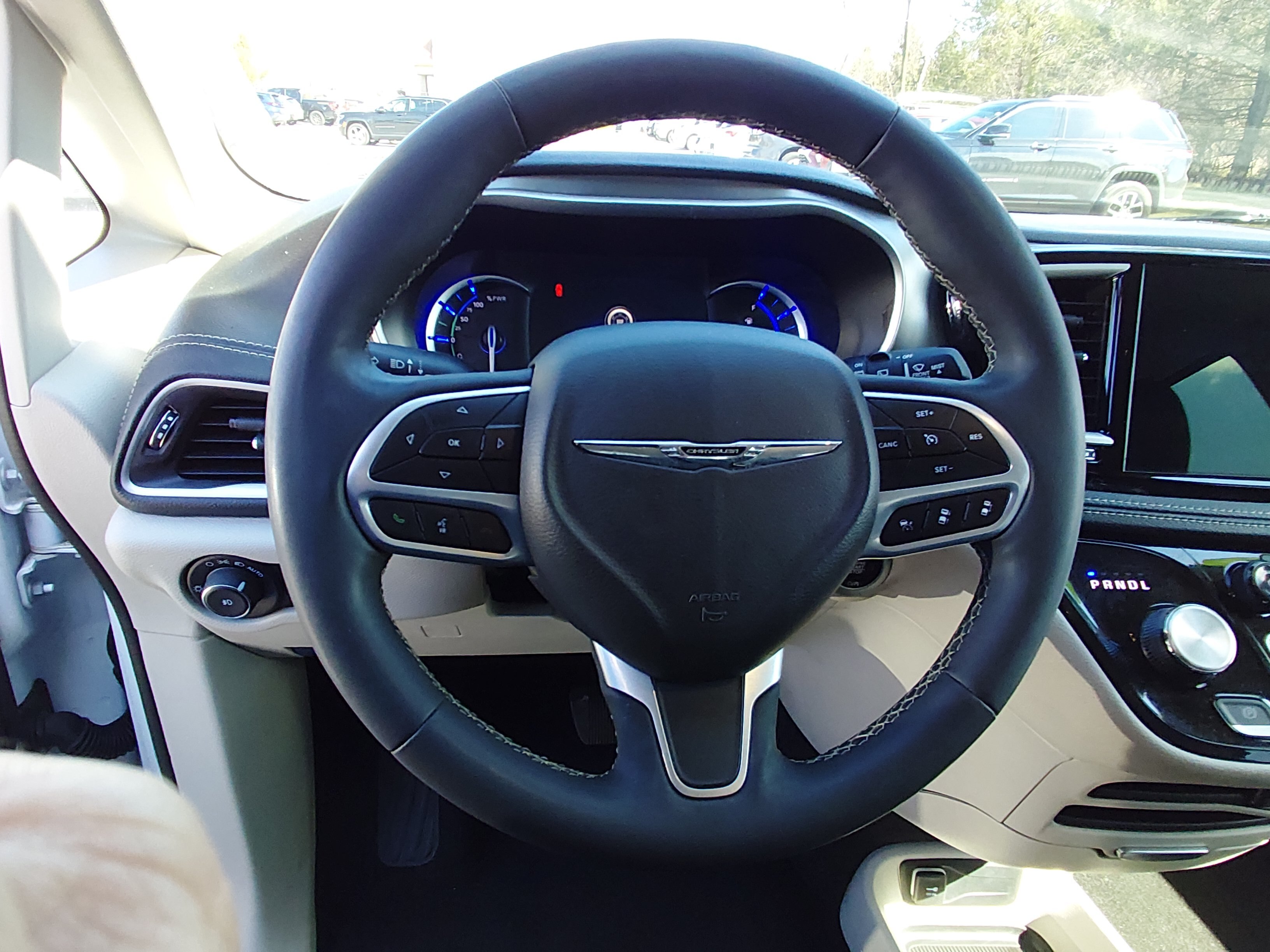 2024 Chrysler Pacifica PHEV Select - Photo 12