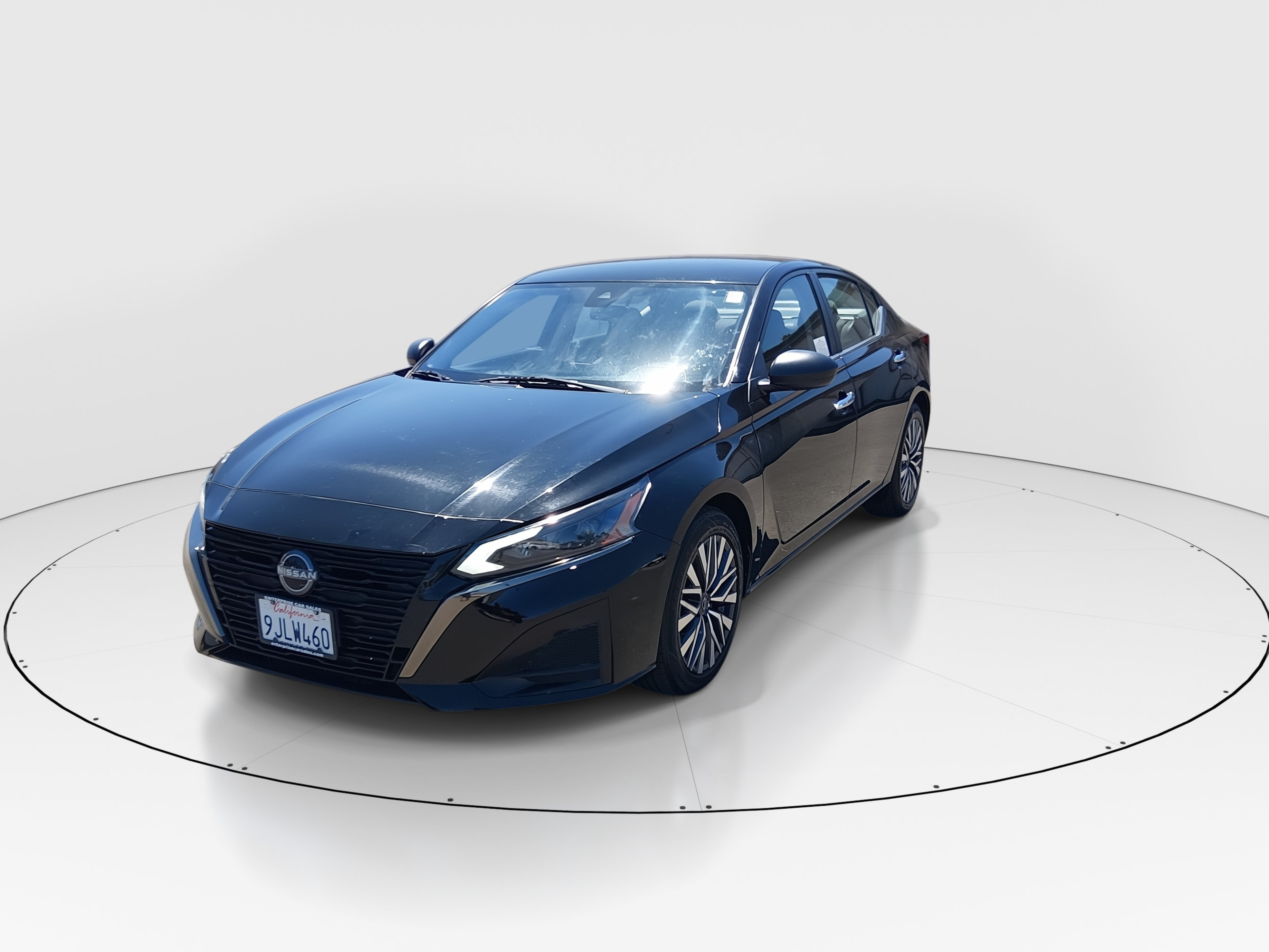 2024 Nissan Altima SV - Photo 3
