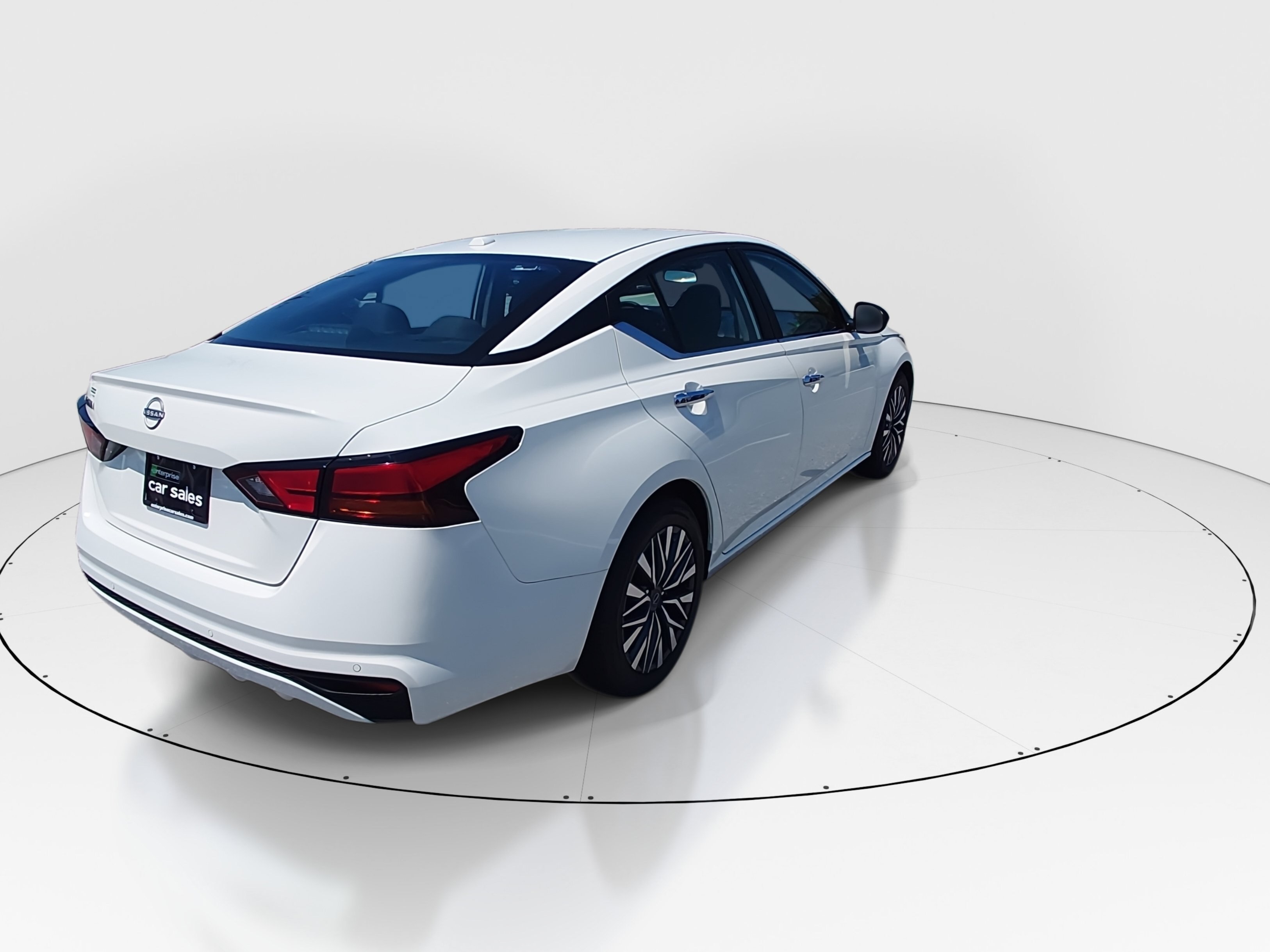 2025 Nissan Altima SV - Photo 7
