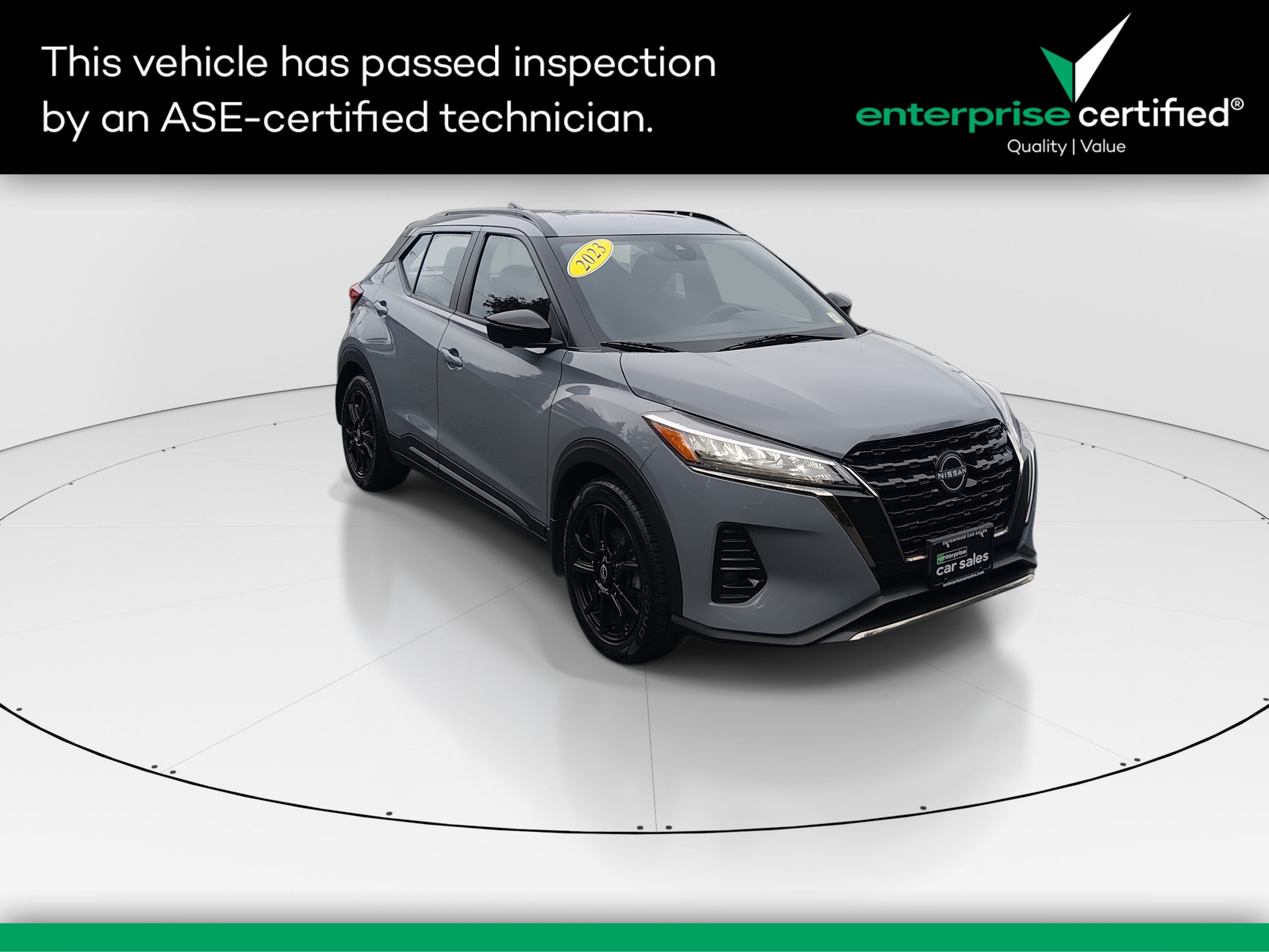 2023 Nissan Kicks SR