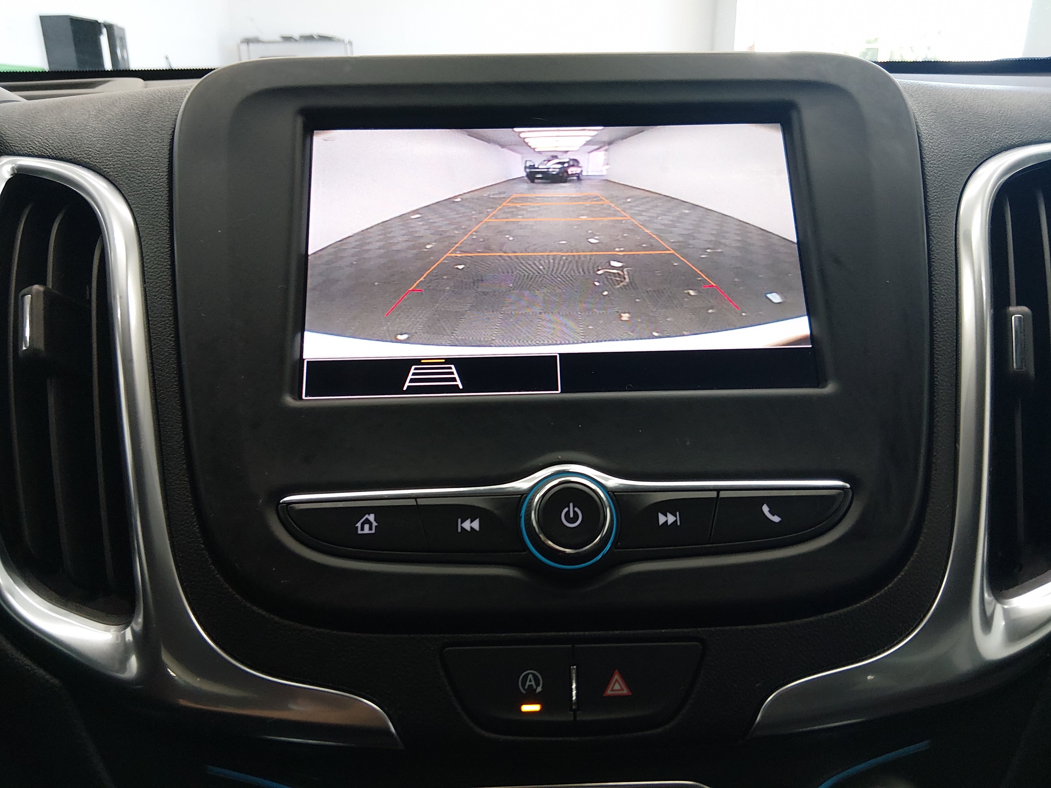 2024 Chevrolet Equinox LT - Photo 16
