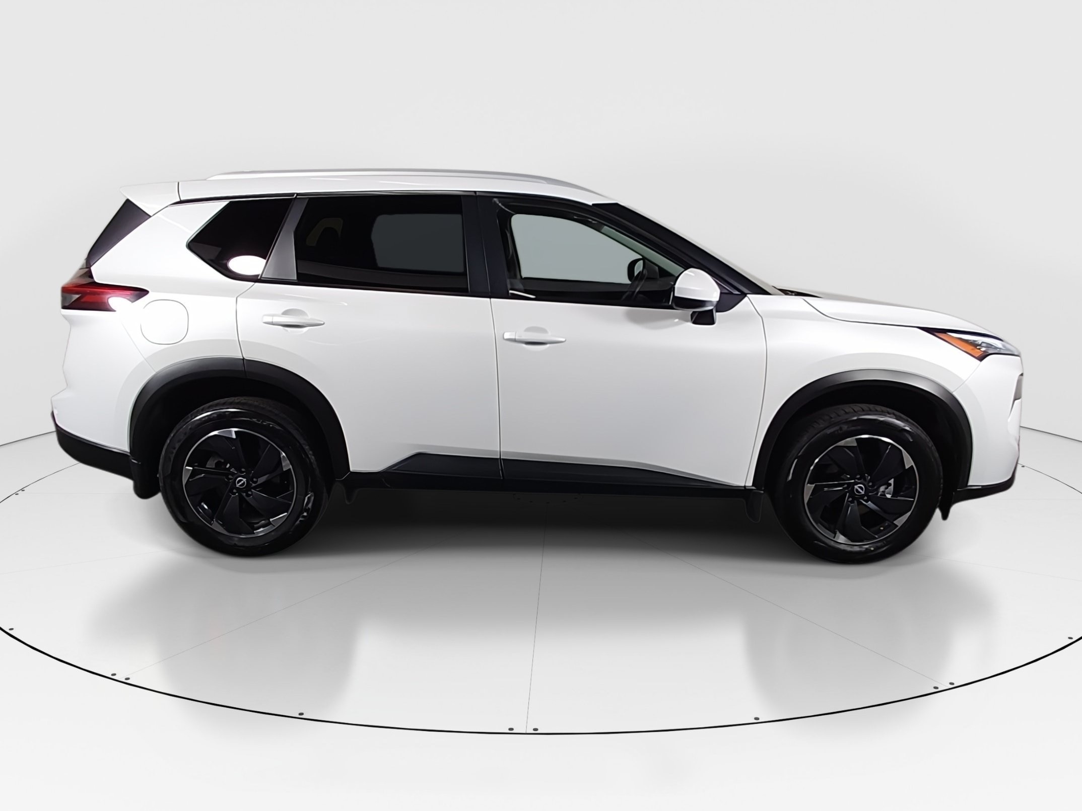 2025 Nissan Rogue SV - Photo 8