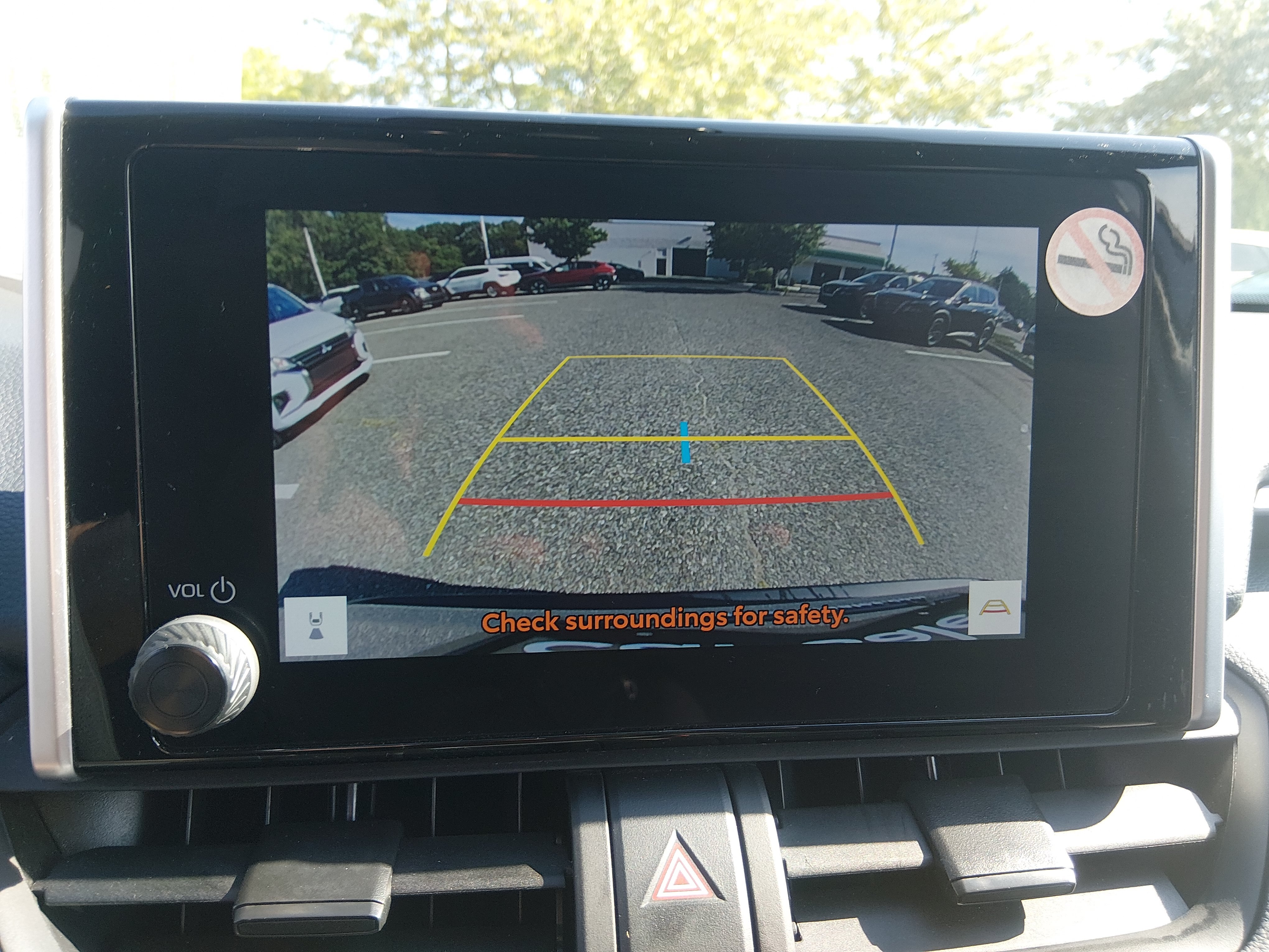 2024 Toyota RAV4 XLE - Photo 17