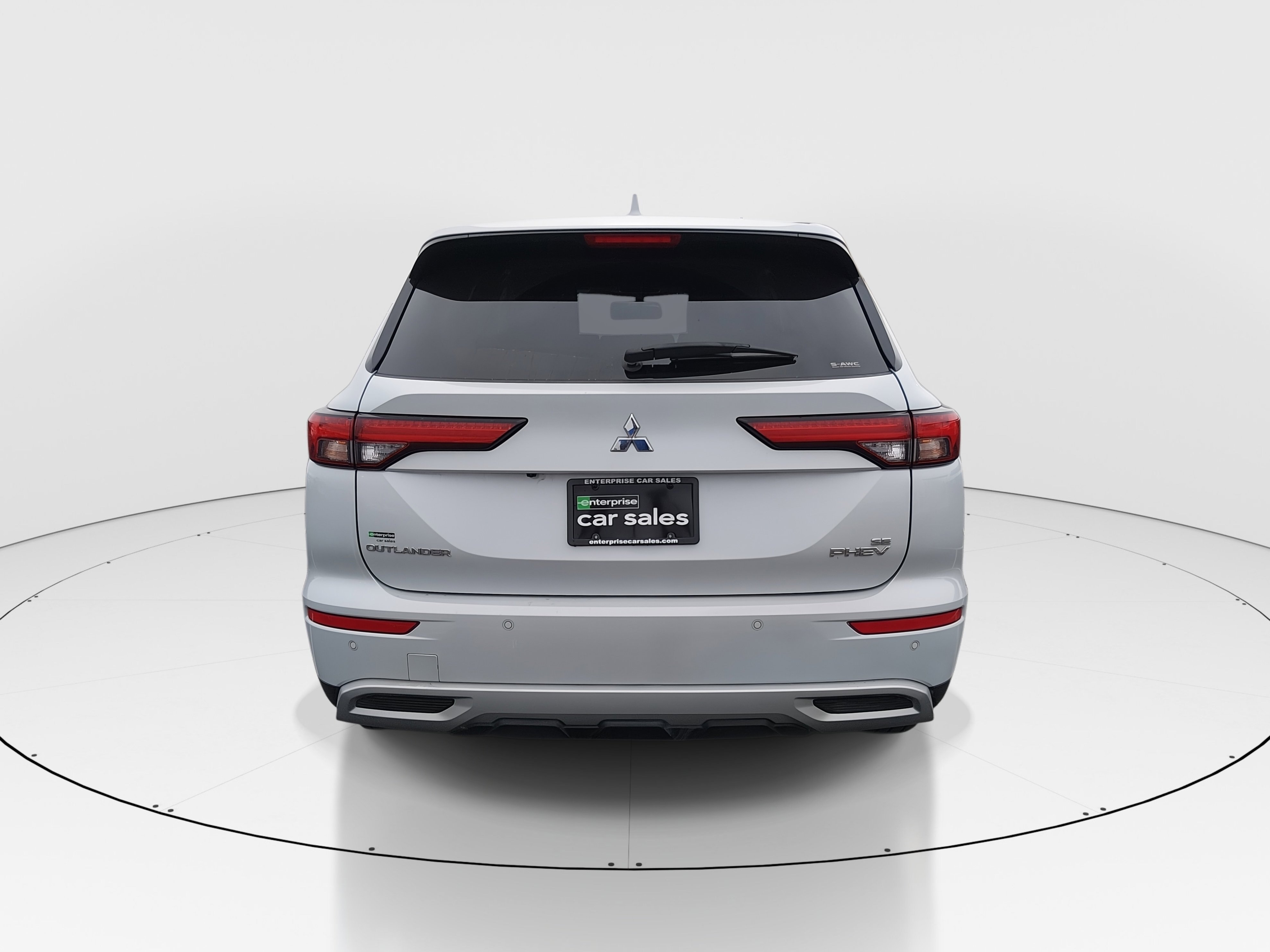 2024 Mitsubishi Outlander Plug-in Hybrid SE - Photo 6