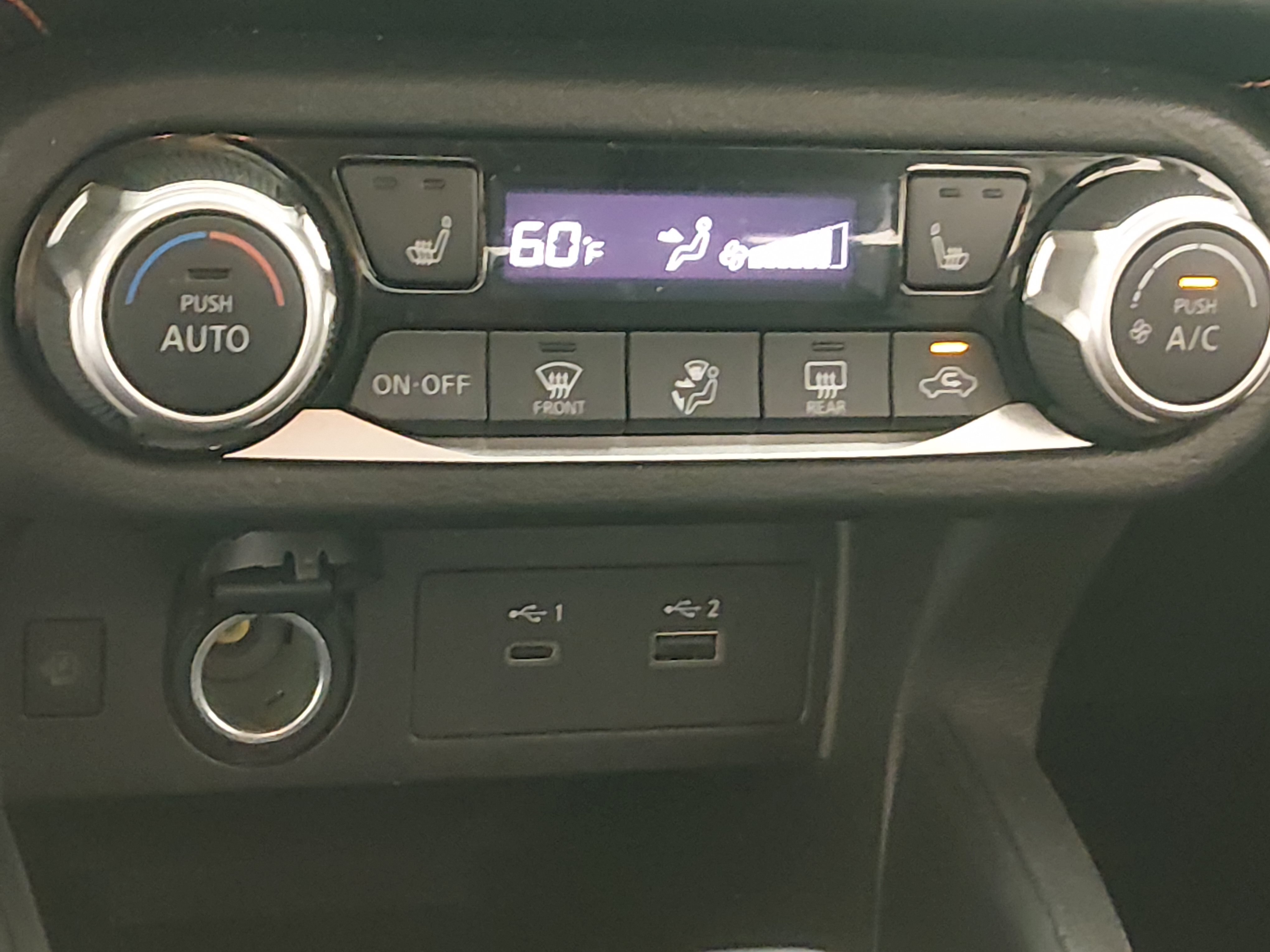 2024 Nissan Versa Sedan SR - Photo 19