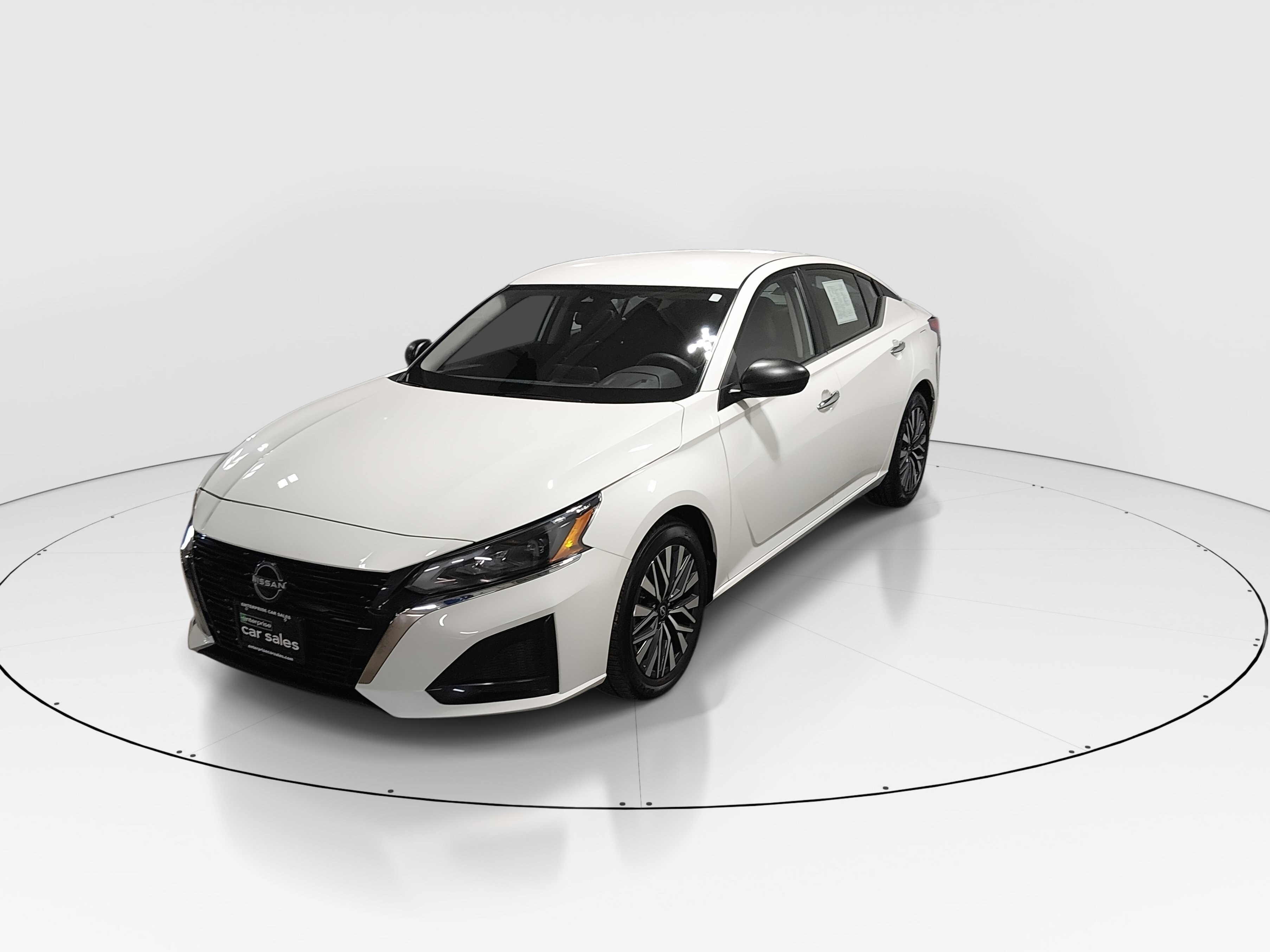 2025 Nissan Altima SV - Photo 3