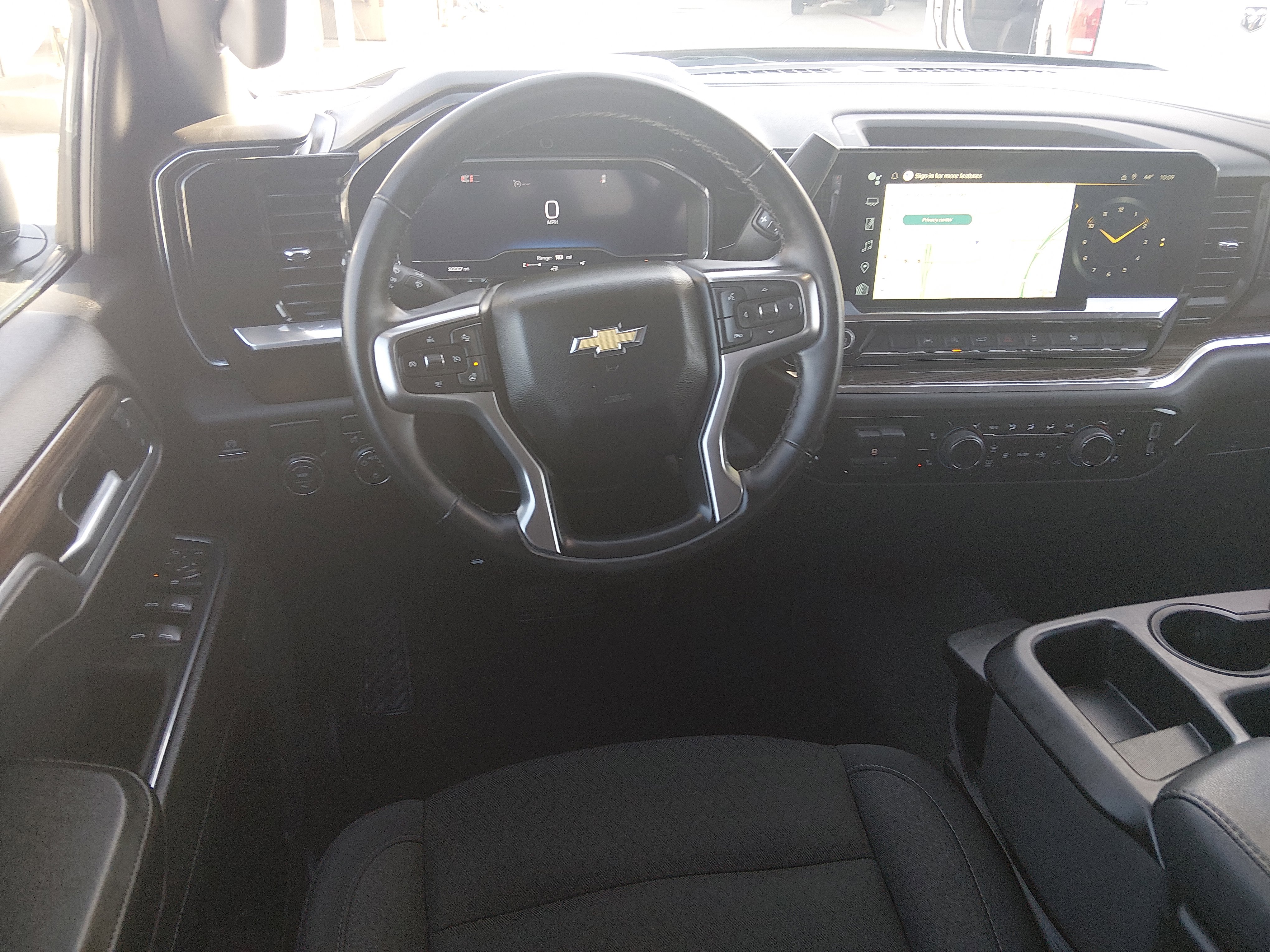 2025 Chevrolet Silverado 1500 LT - Photo 18