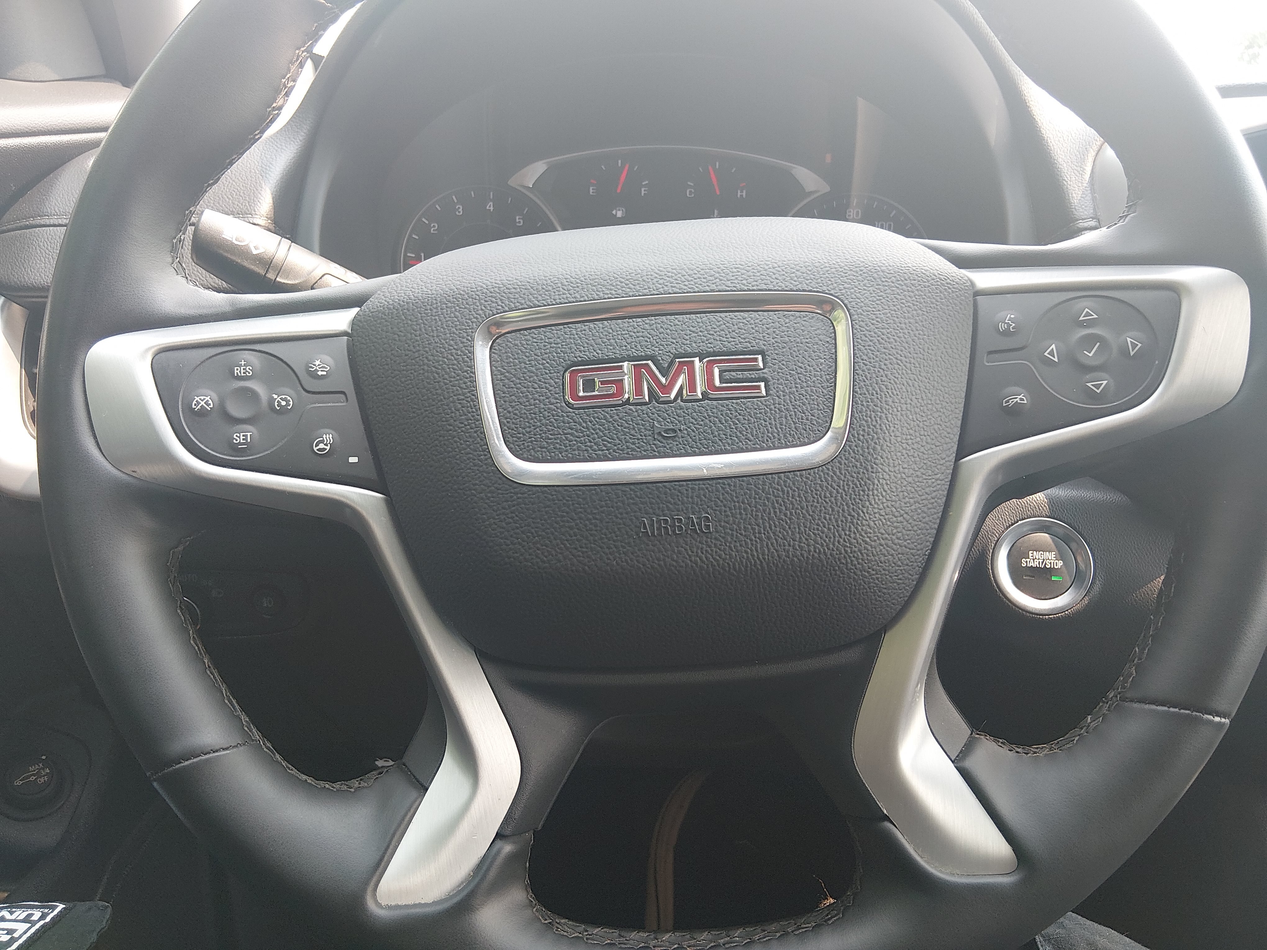 2024 GMC Terrain SLT - Photo 12