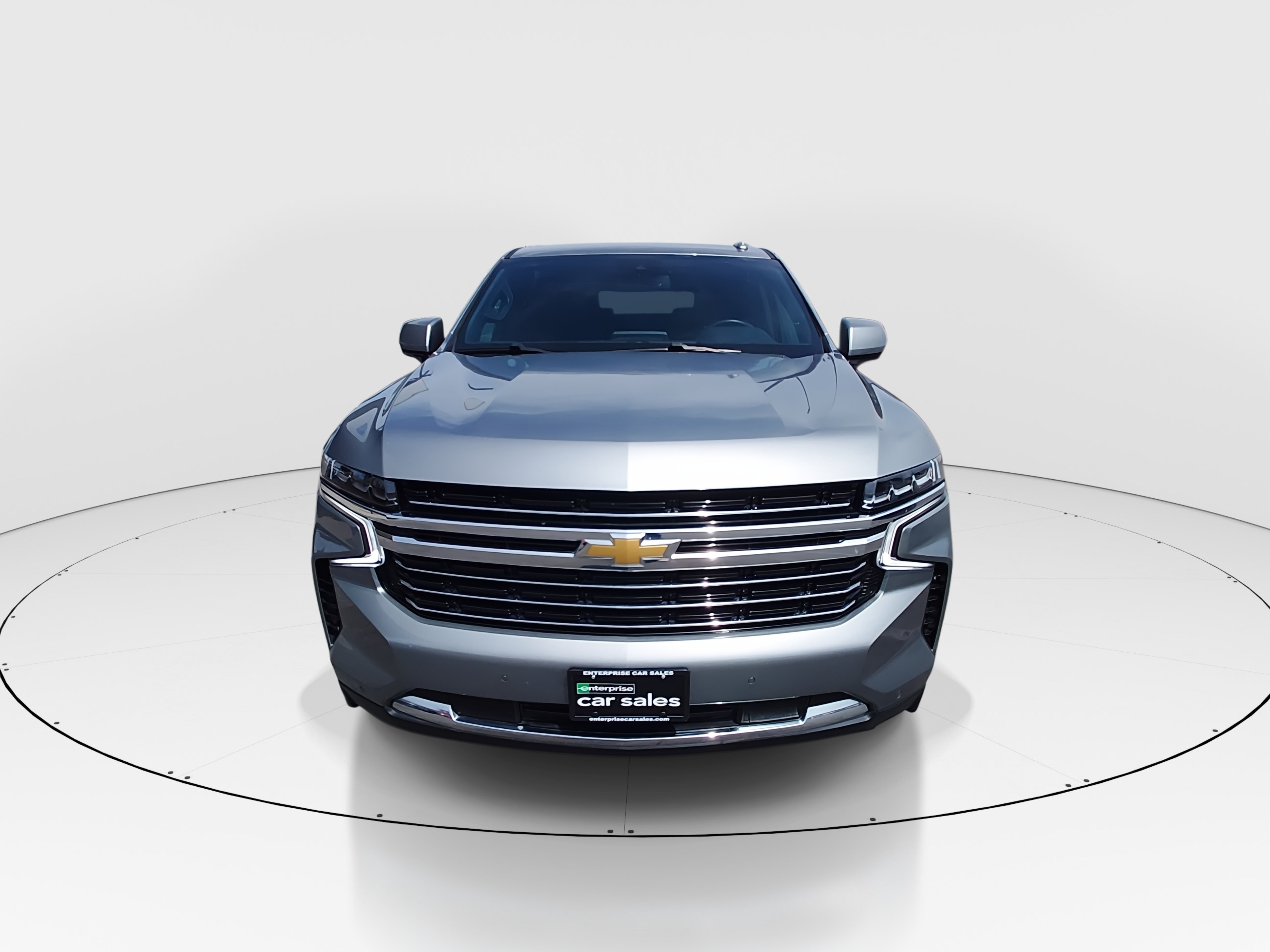 2024 Chevrolet Suburban LT - Photo 2