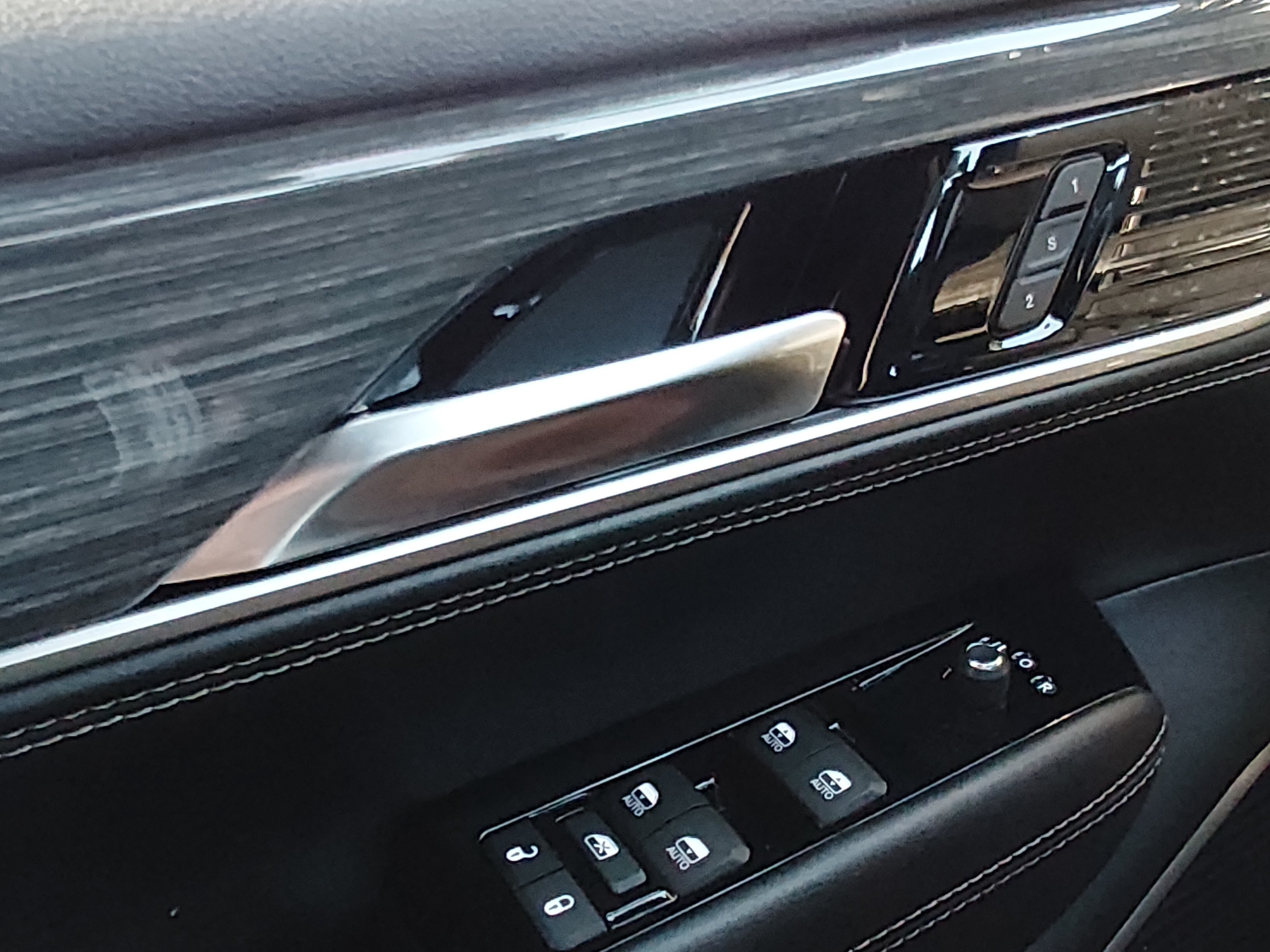 2022 Jeep Wagoneer Series III - Photo 21